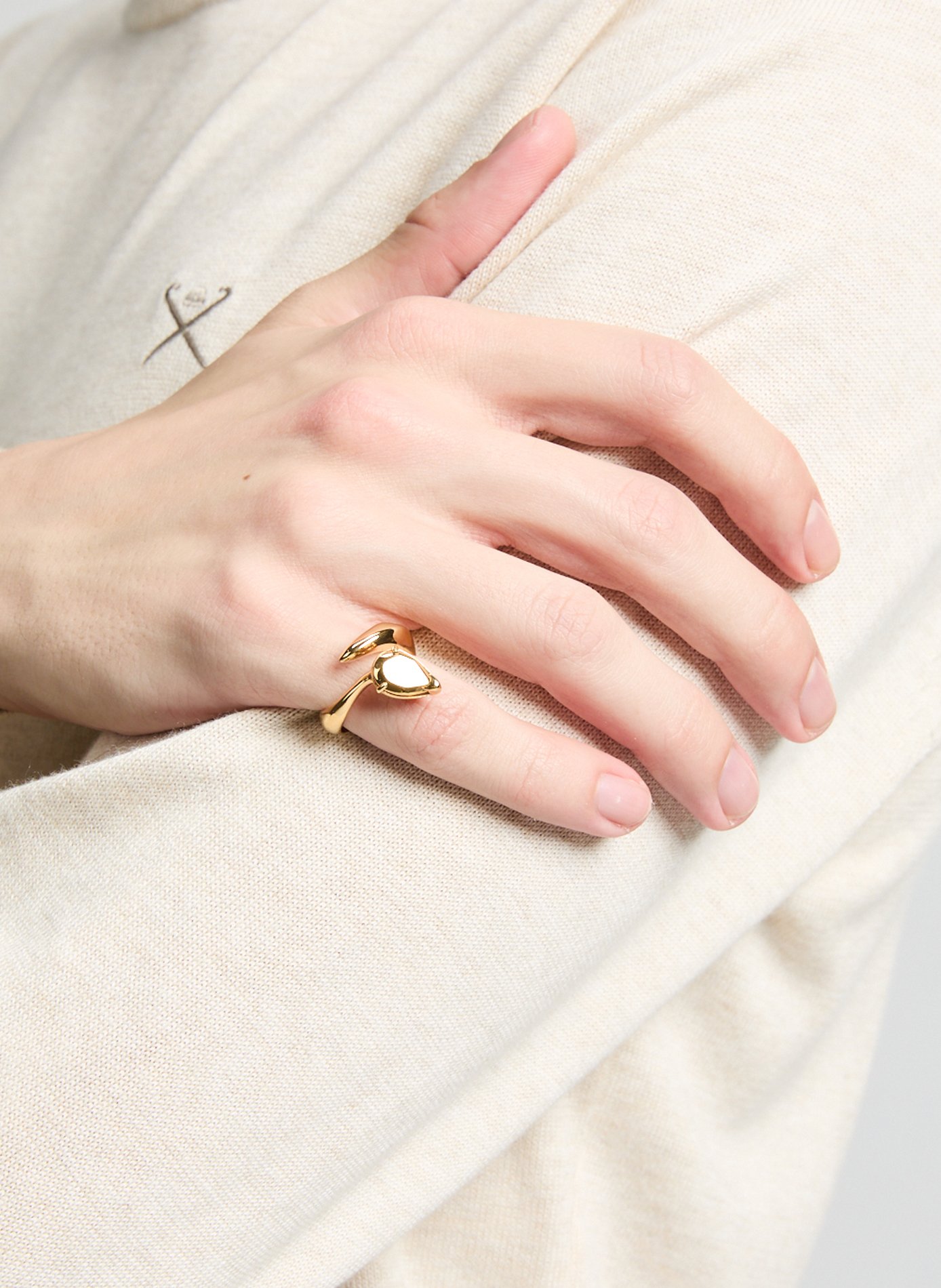 Hard Alien Ring ALAN CROCETTI Golden