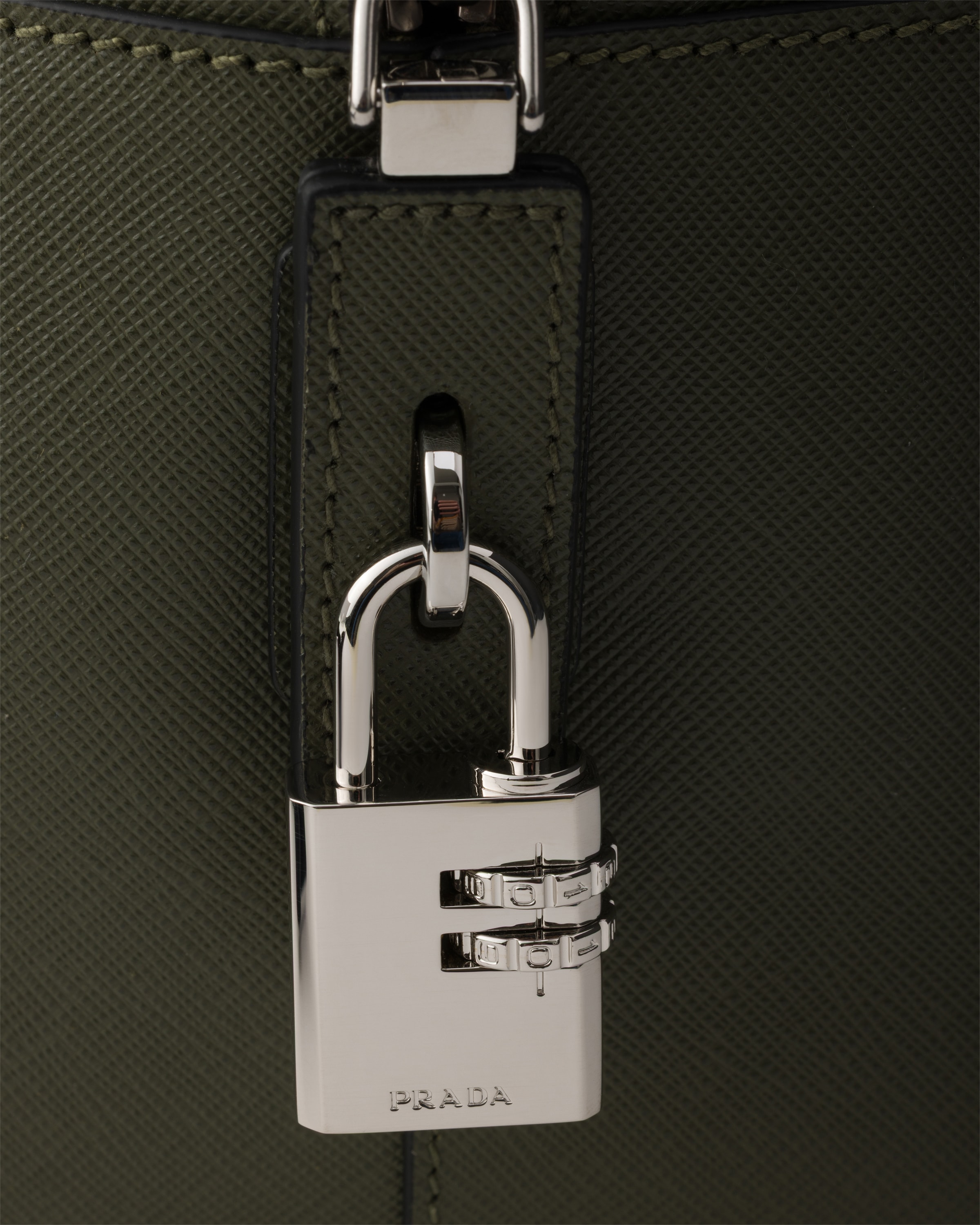 Mallette en cuir saffiano PRADA Vert