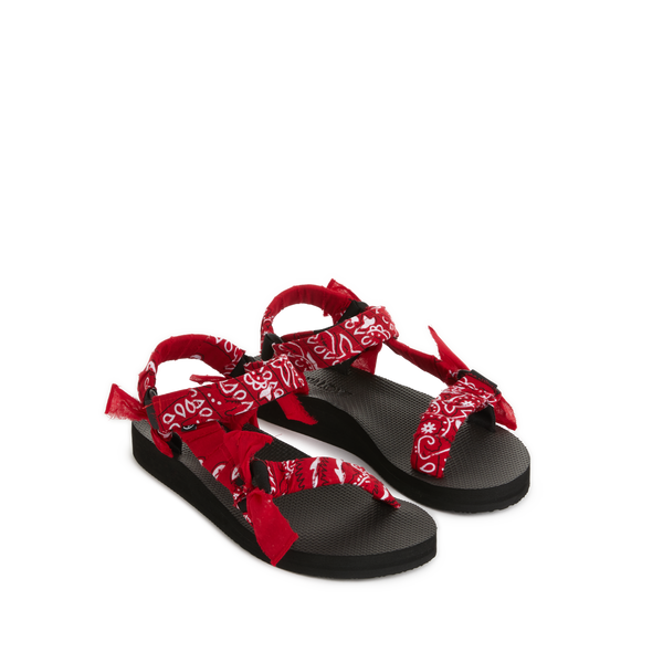 Arizona Love Trekky Sandals In Red