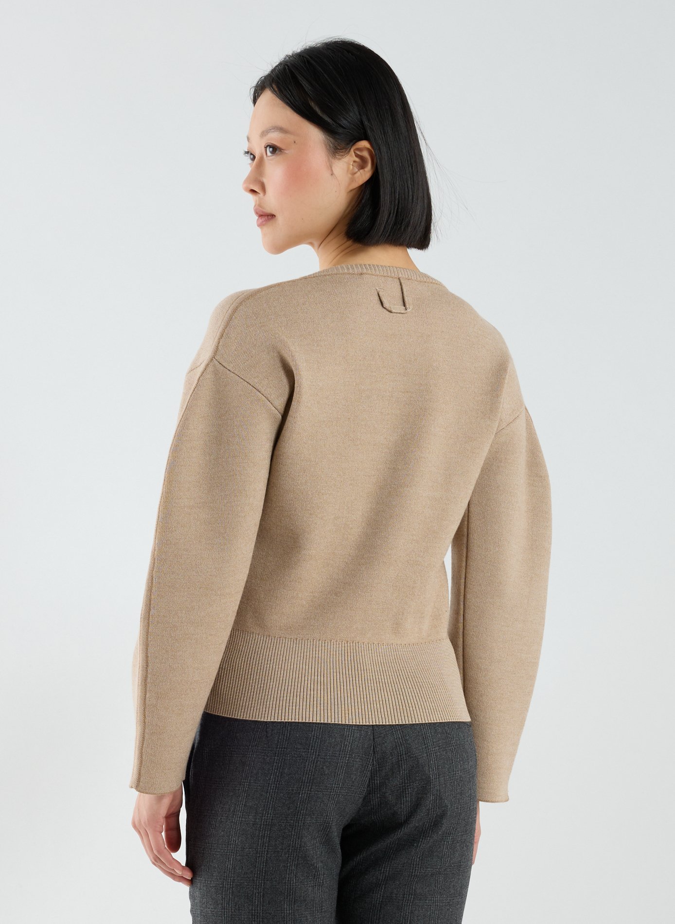 Gilet col rond en laine mérinos mélangée JACQUEMUS Beige