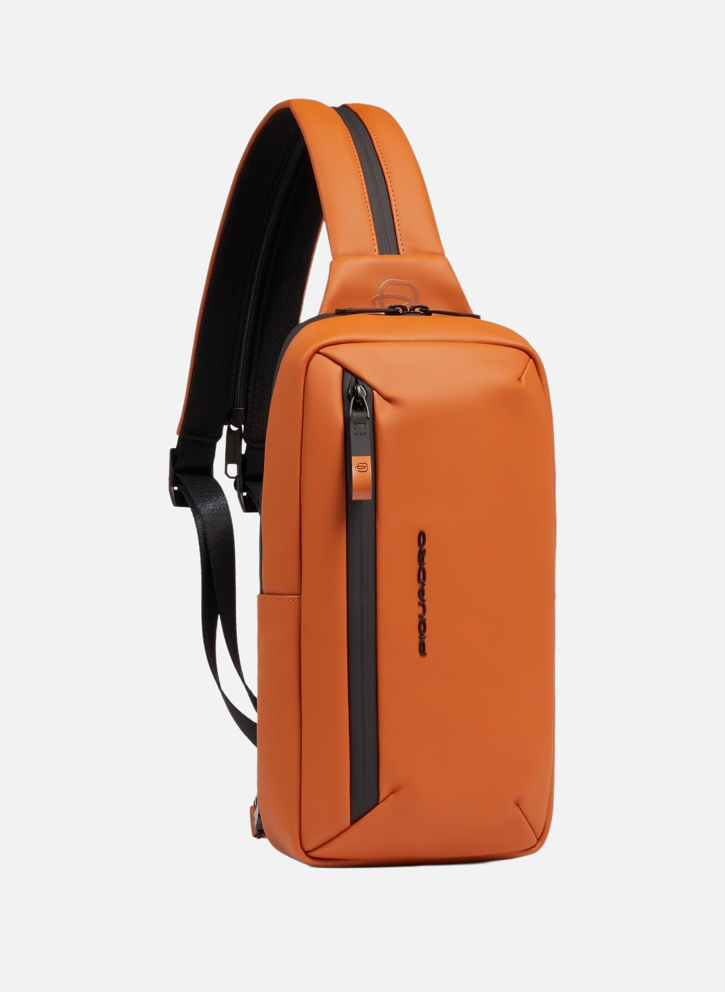 Waterafstotende borstzak PIQUADRO Bruin