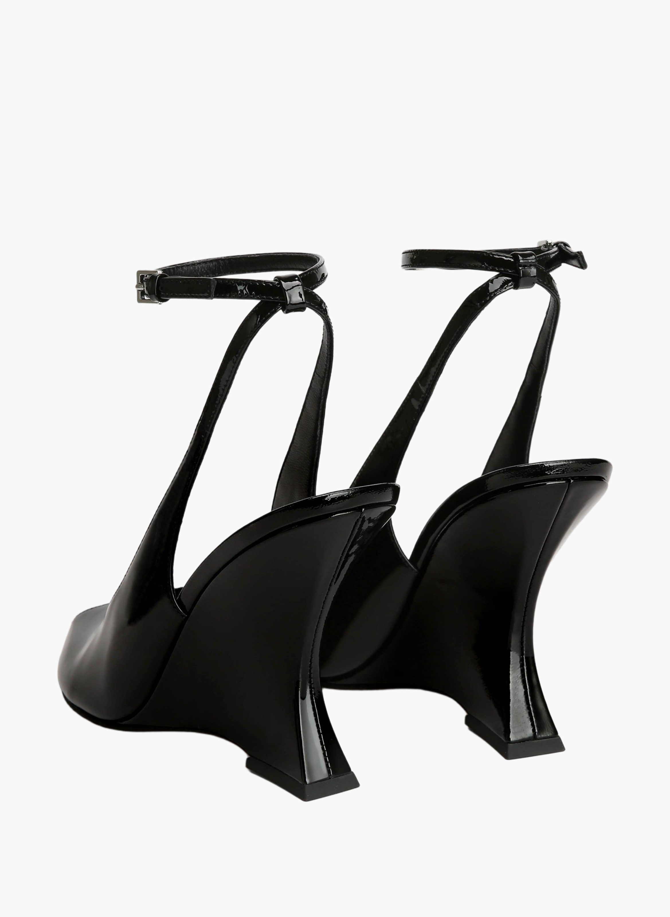 Ronnie Pumps aus Lackleder NAKED WOLFE Schwarz