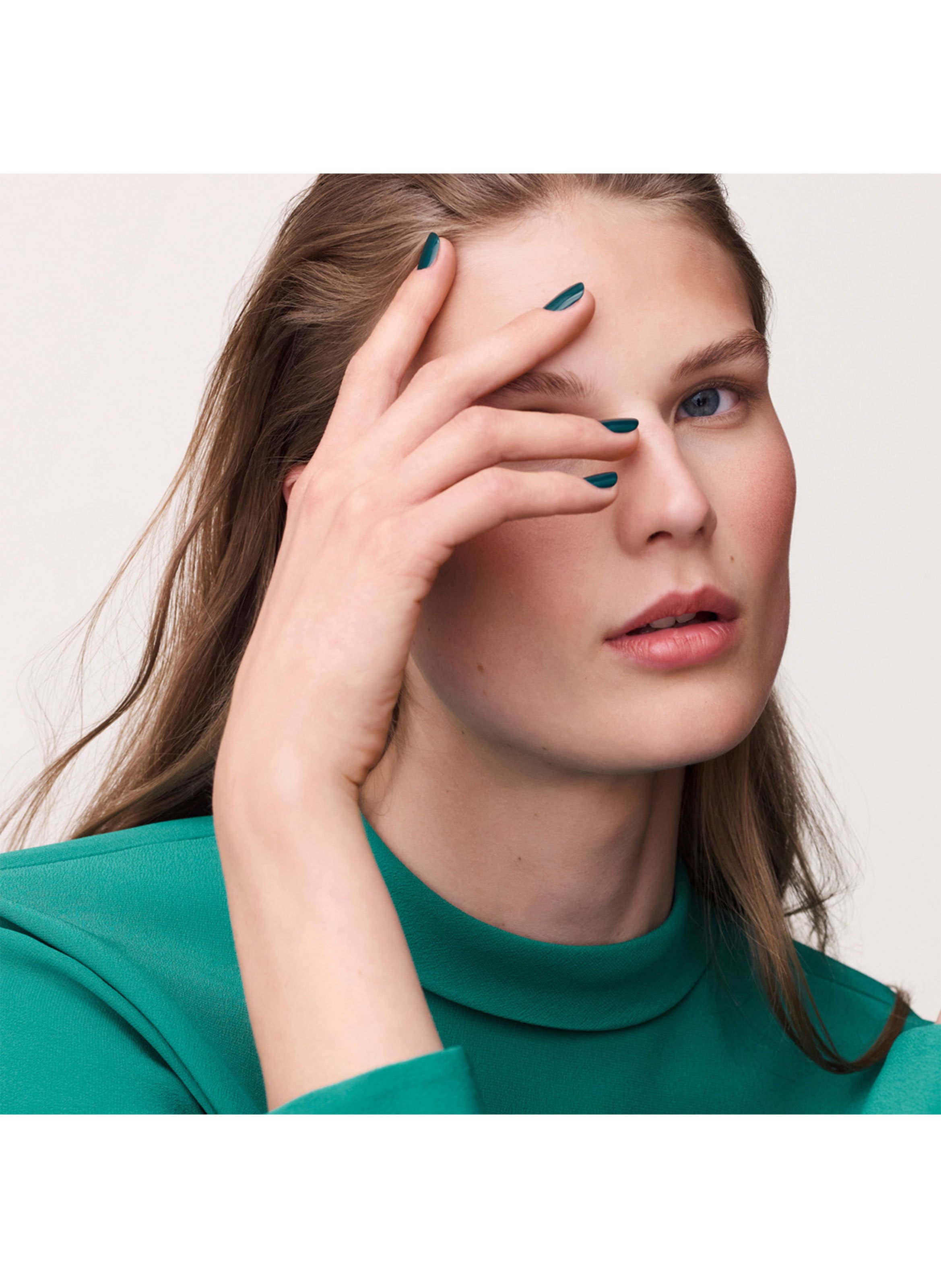 Les Mains Hermès Vert Écossais enamel nail polish HERMÈS 91 vert Écossais