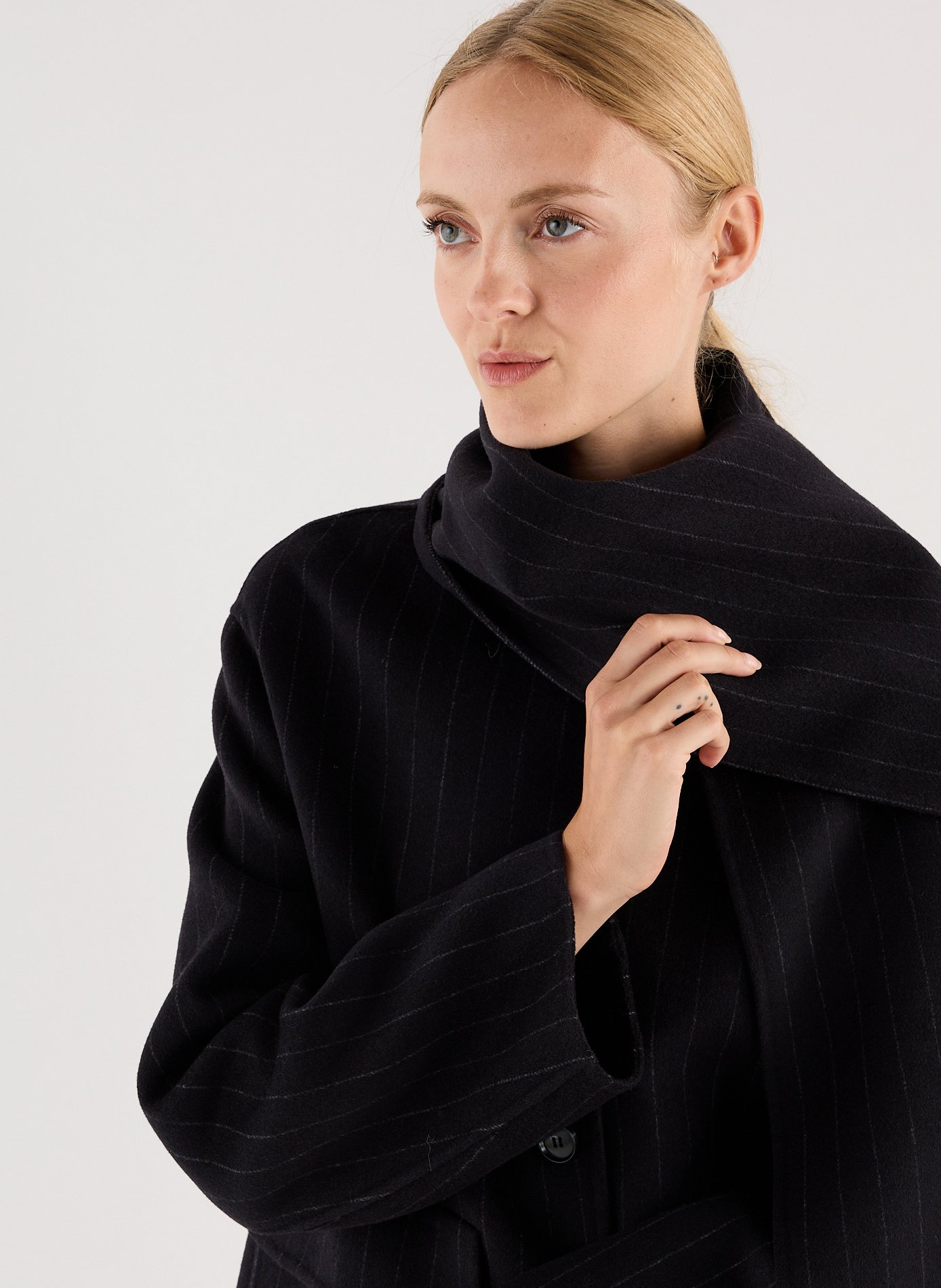 Manteau large Wuachan en laine mélangée SAISON 1865 Noir