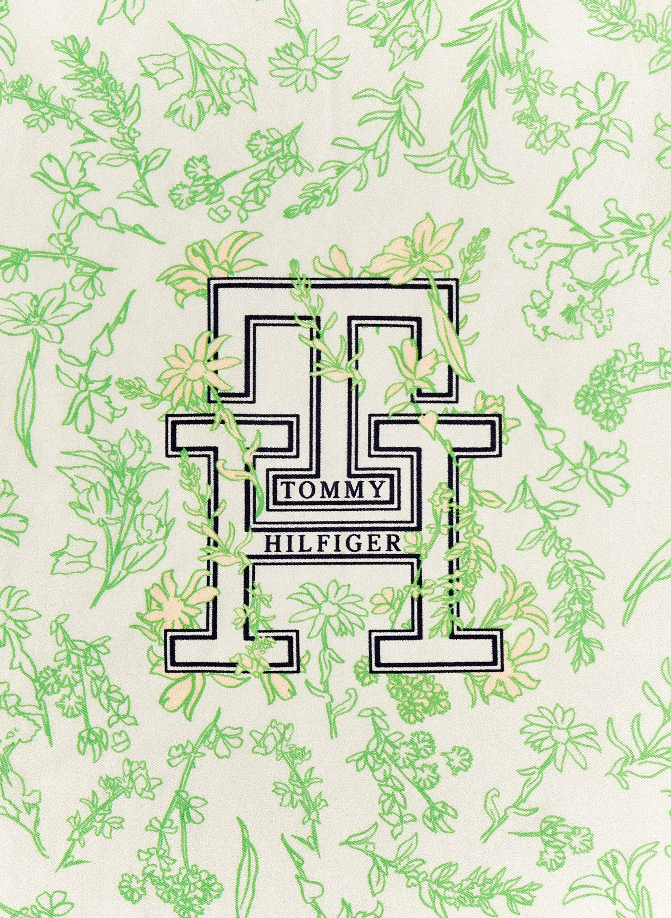 Carré de soie floral