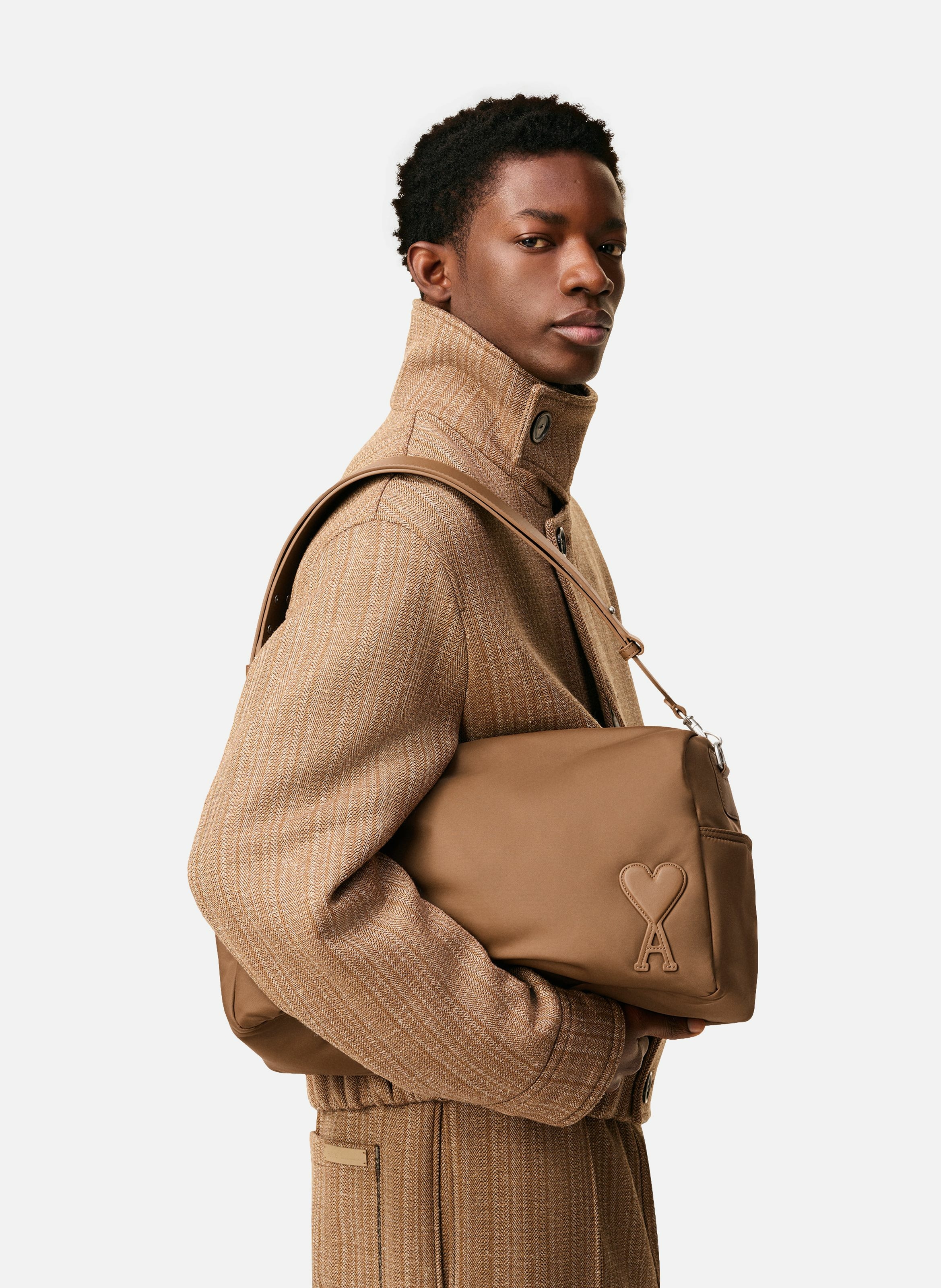 Sac marcel grand en toile de nylon unisexe AMI PARIS Marron