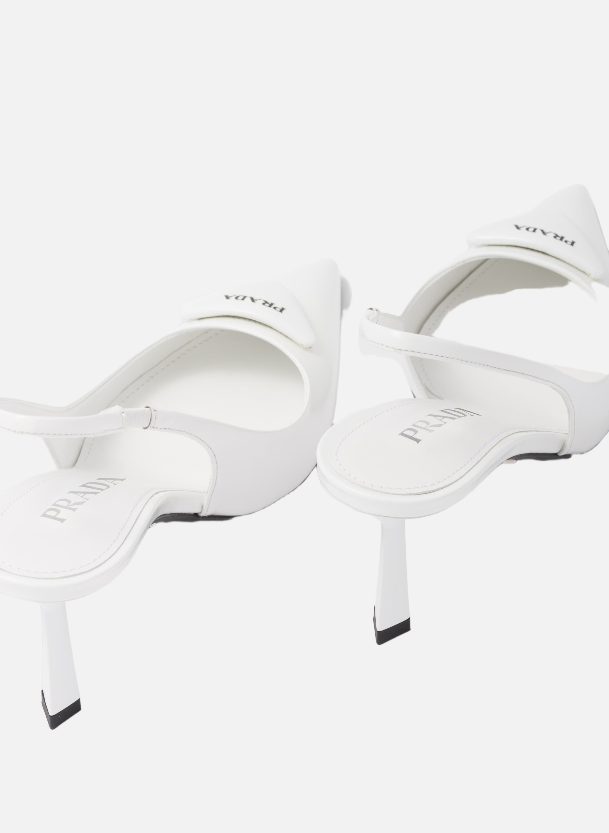 Escarpins à bride arrière en cuir brossé PRADA Blanc