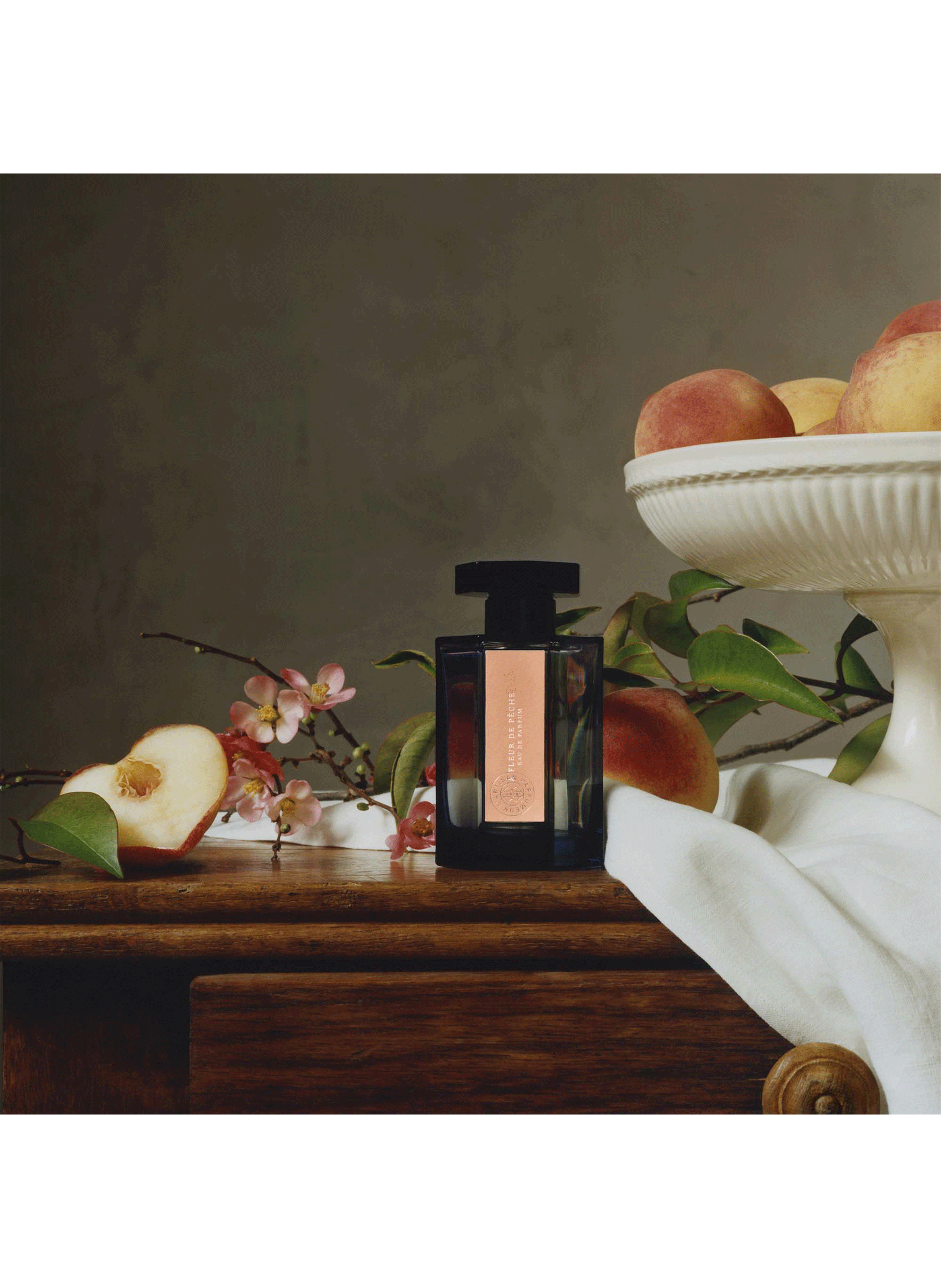 À Fleur de Pêche eau de parfum L'ARTISAN PARFUMEUR No color