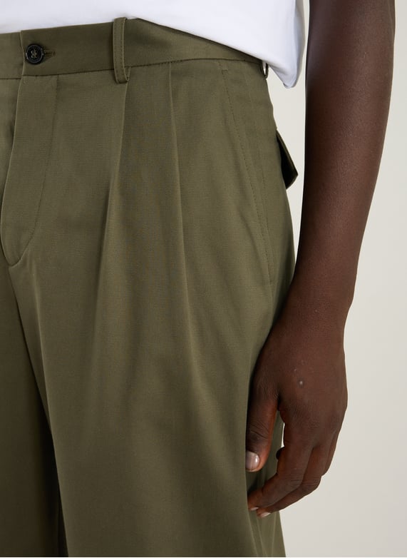 Pantalon ample uni | Vert by MAISON KITSUNÉ Pantalon ample uni Vert