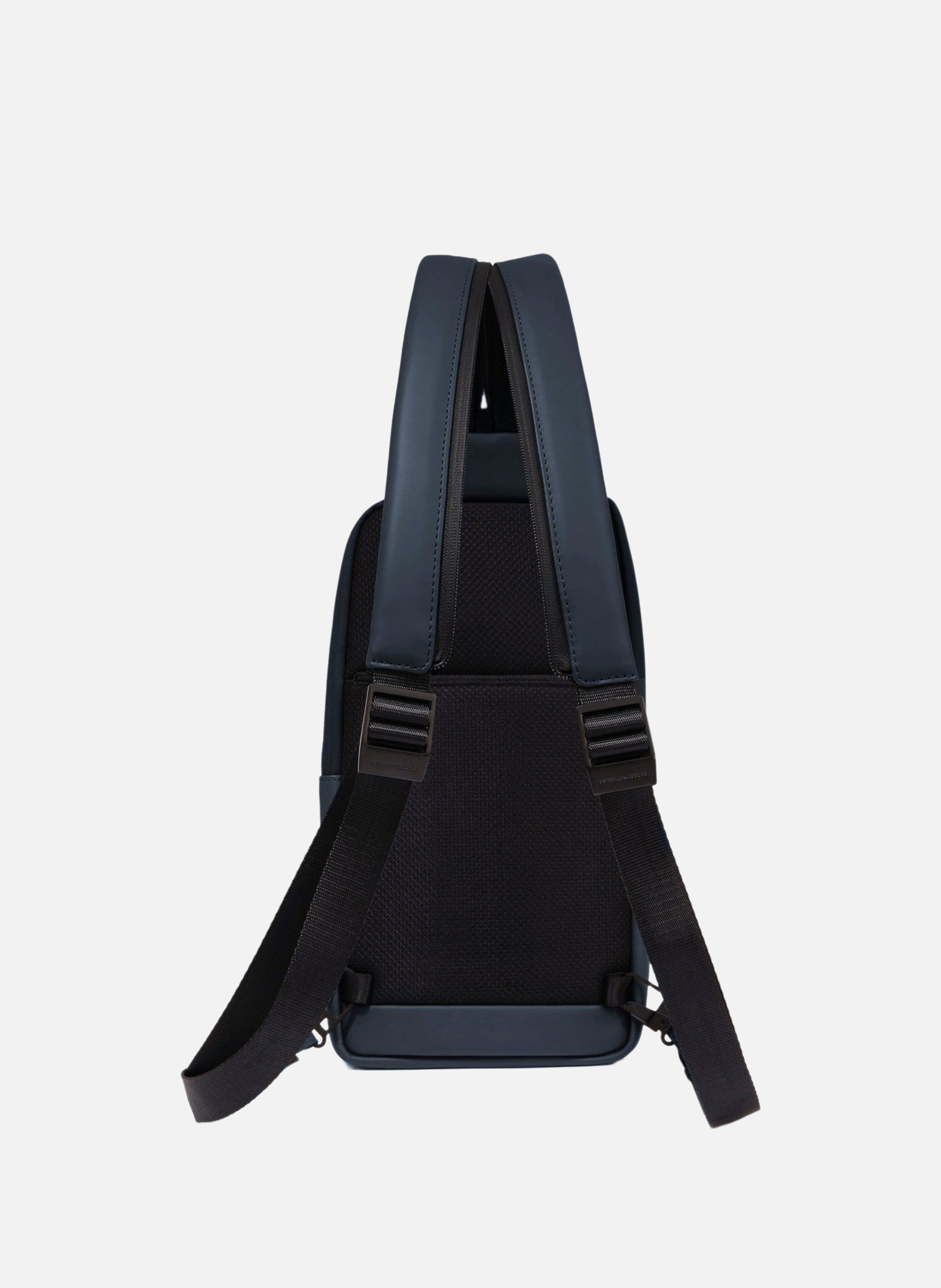Waterafstotende borstzak PIQUADRO Blauw