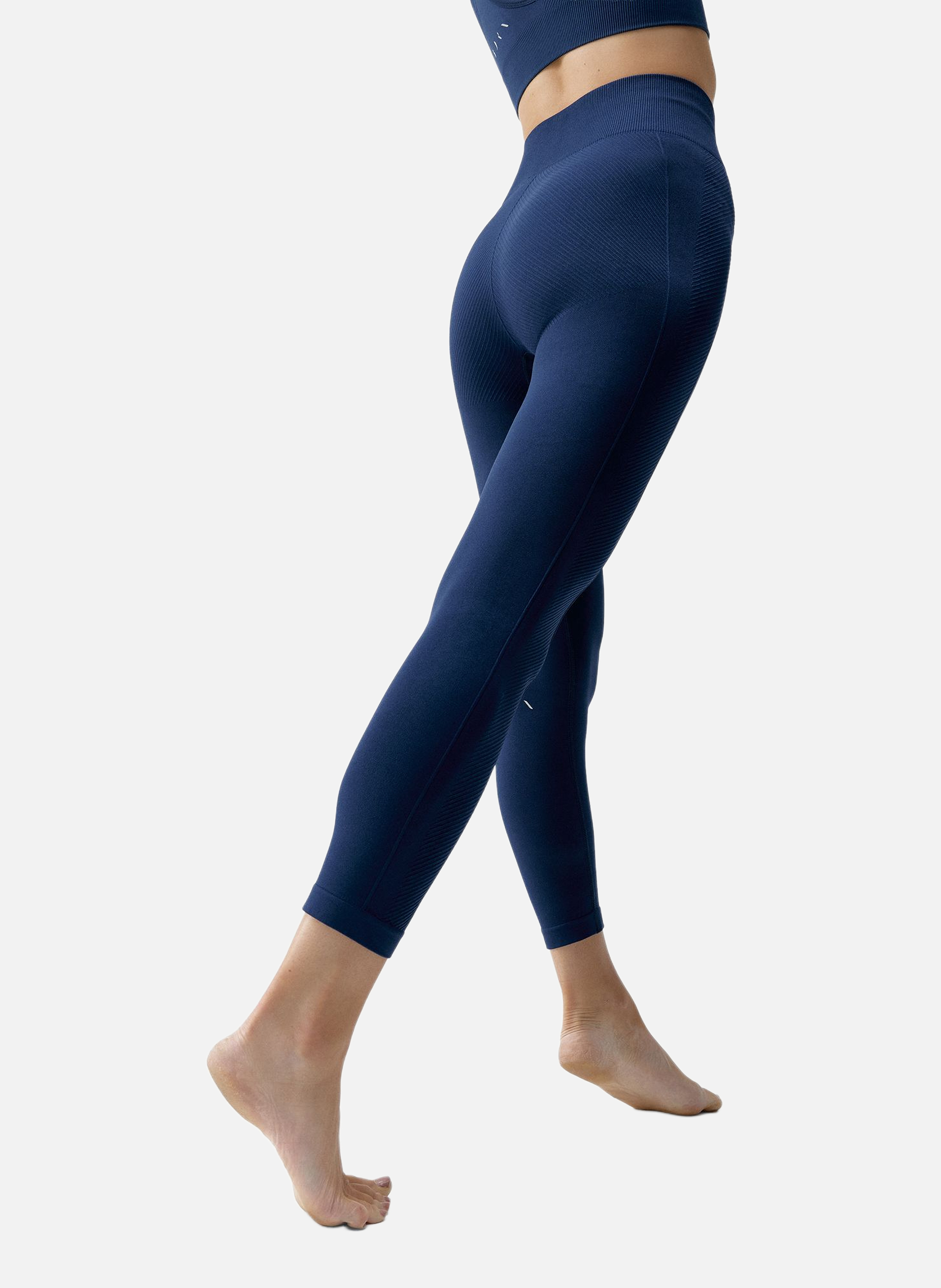 Legging de sport 7/8 seamless sarvan BORN LIVING YOGA Bleu