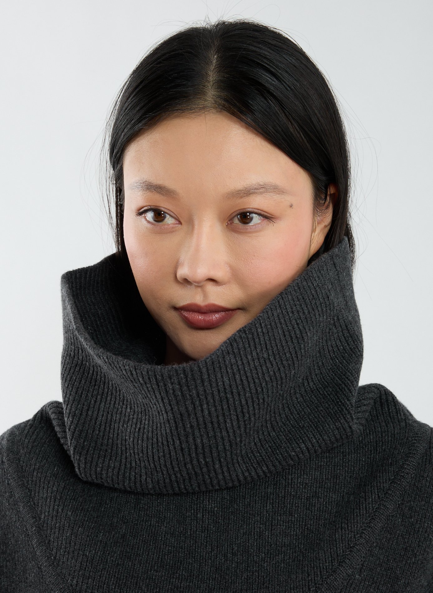 Pull col roulé large en laine vierge et cachemire JACQUEMUS Gris