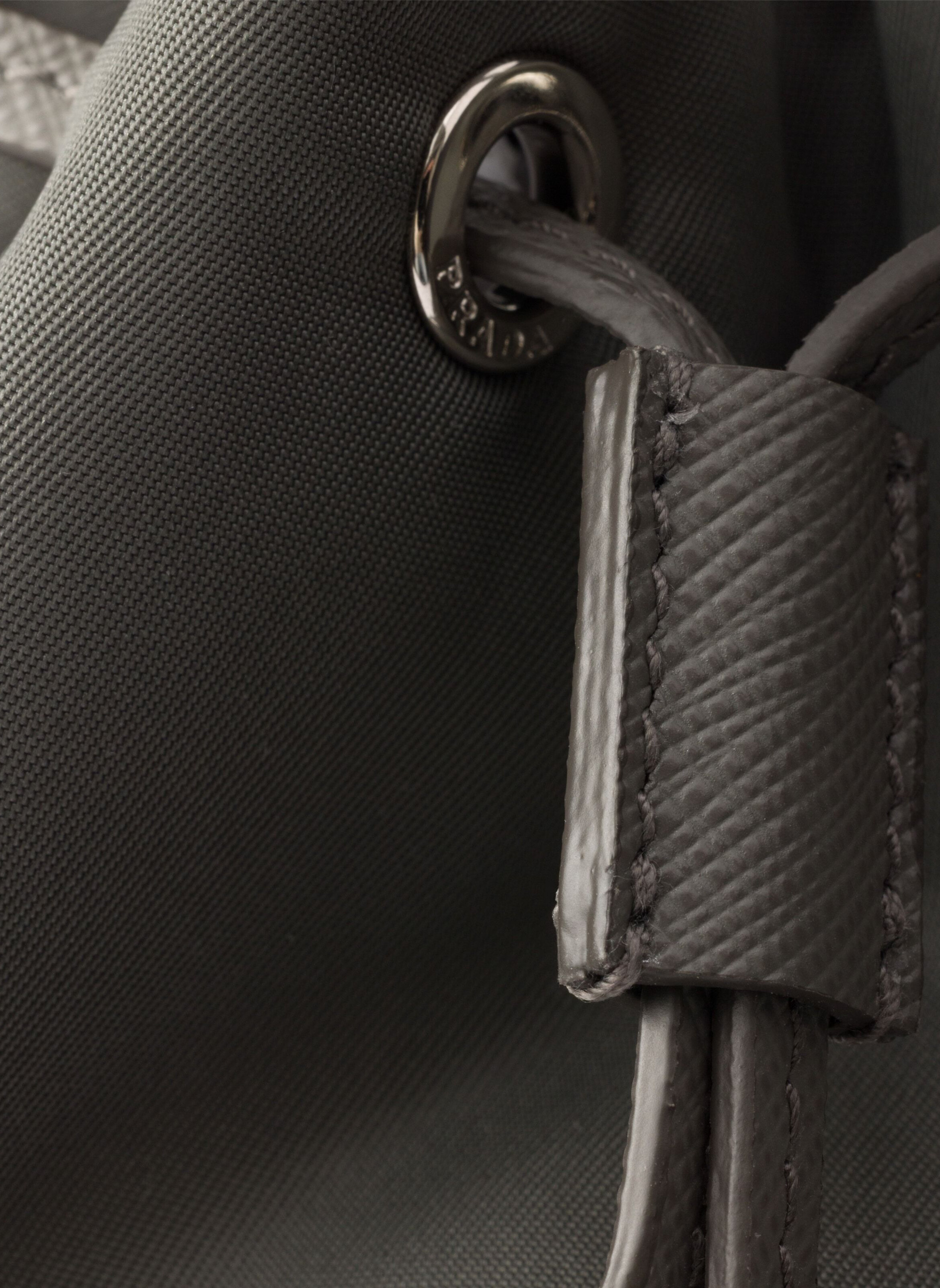 Sac seau prada duet en re-nylon PRADA Gris