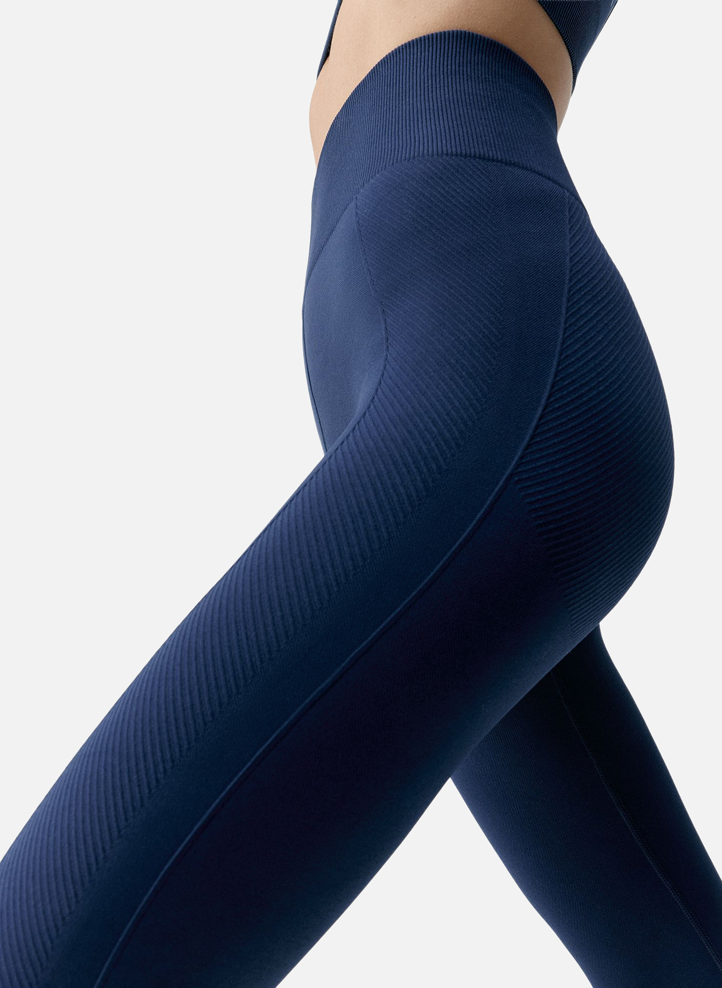 Legging de sport 7/8 seamless sarvan BORN LIVING YOGA Bleu