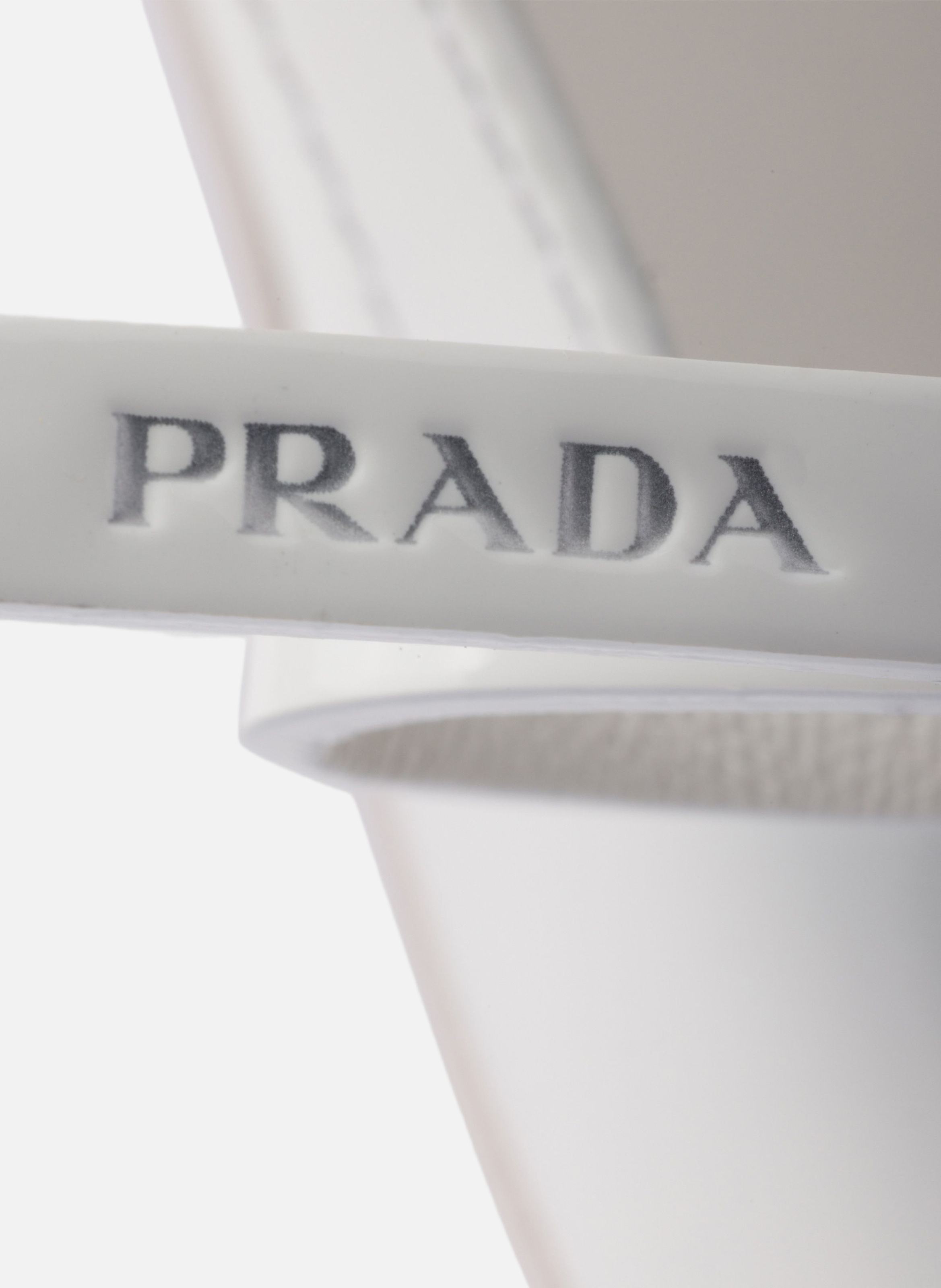 Escarpins à bride arrière en cuir verni PRADA Blanc