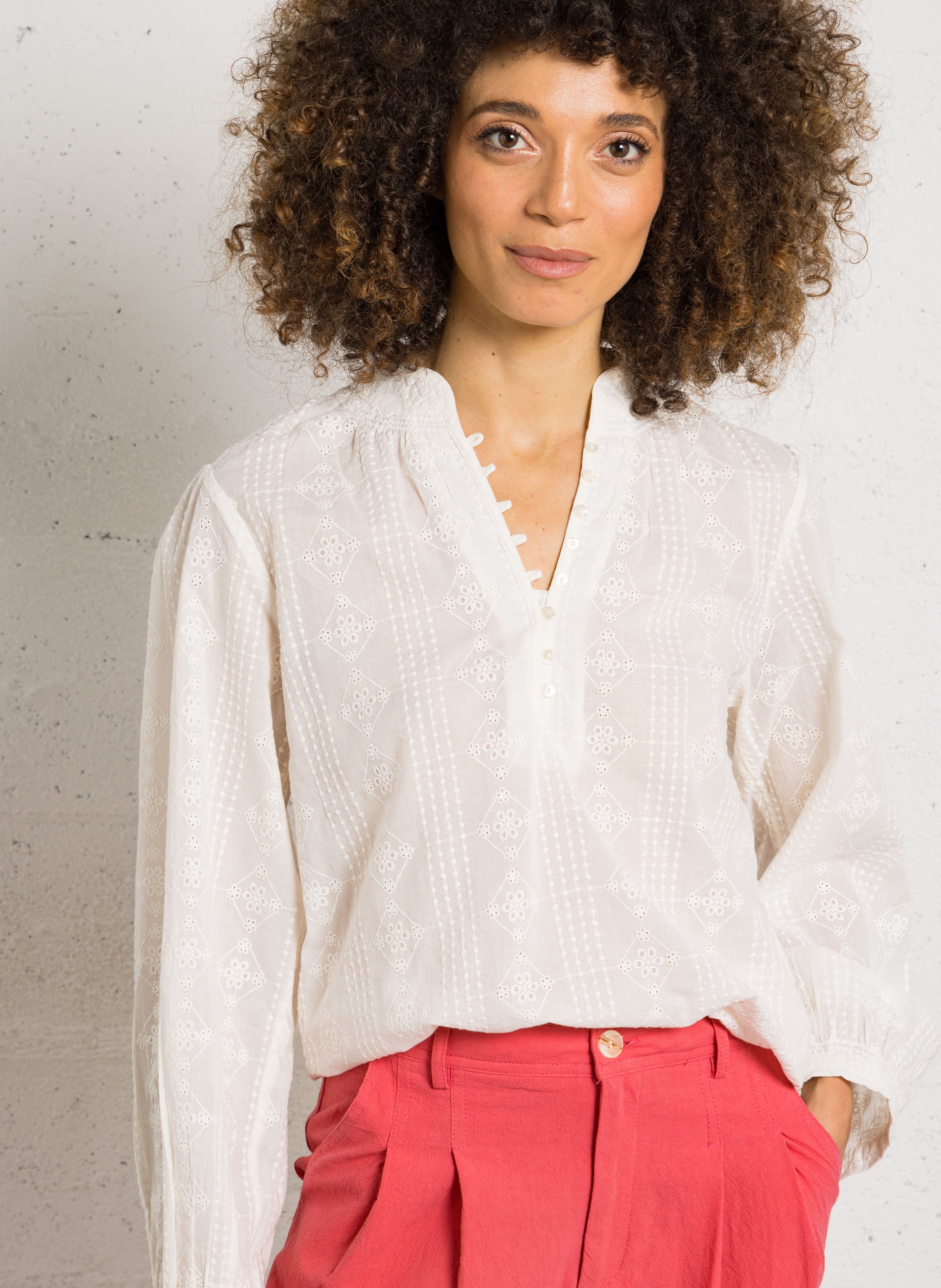 Blouse col v en coton delice MAISON 123 Beige