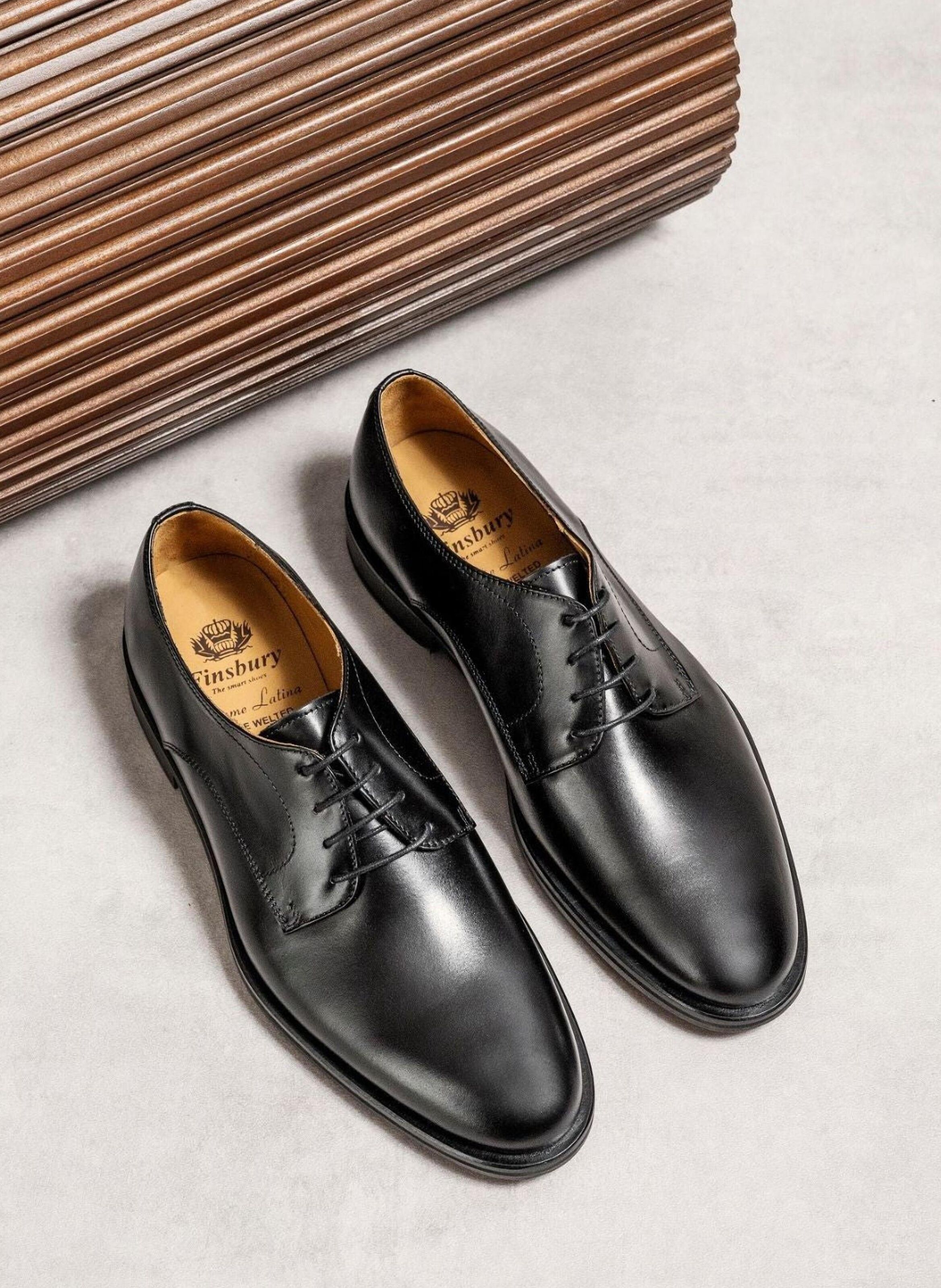 Derby LUCIO FINSBURY Noir