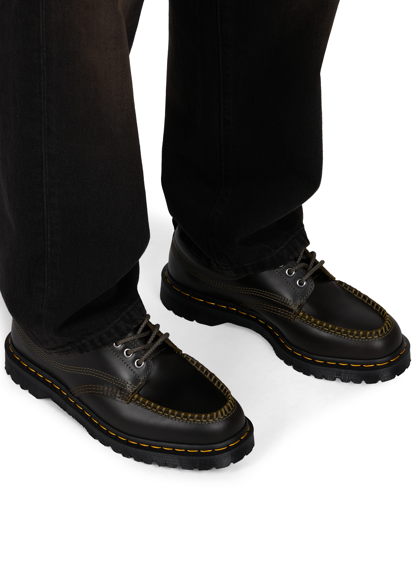 Lowell Derby with contrast stitching DR. MARTENS Khaki