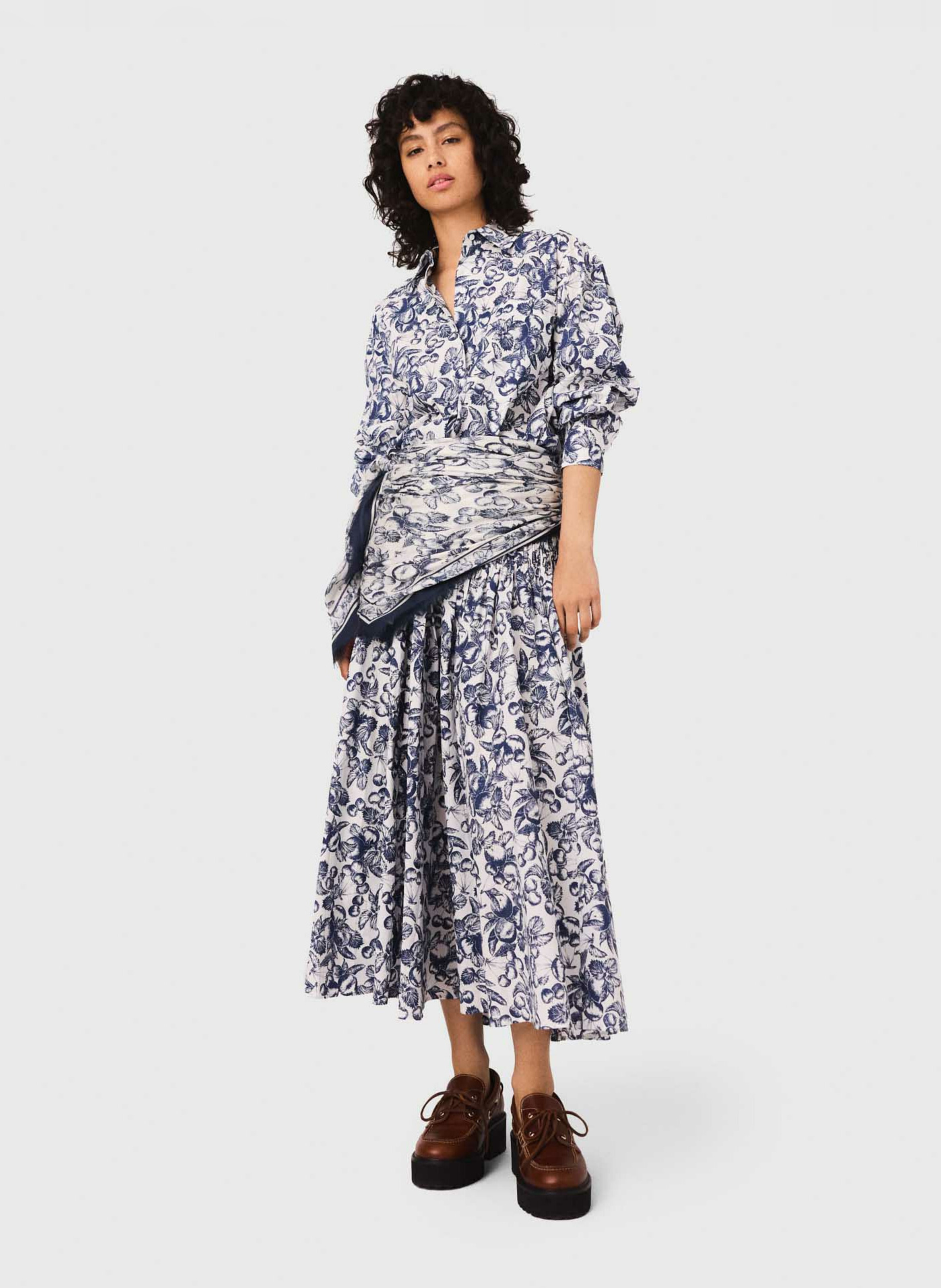 Chemise droite imprimée cerise MAJE Bleu