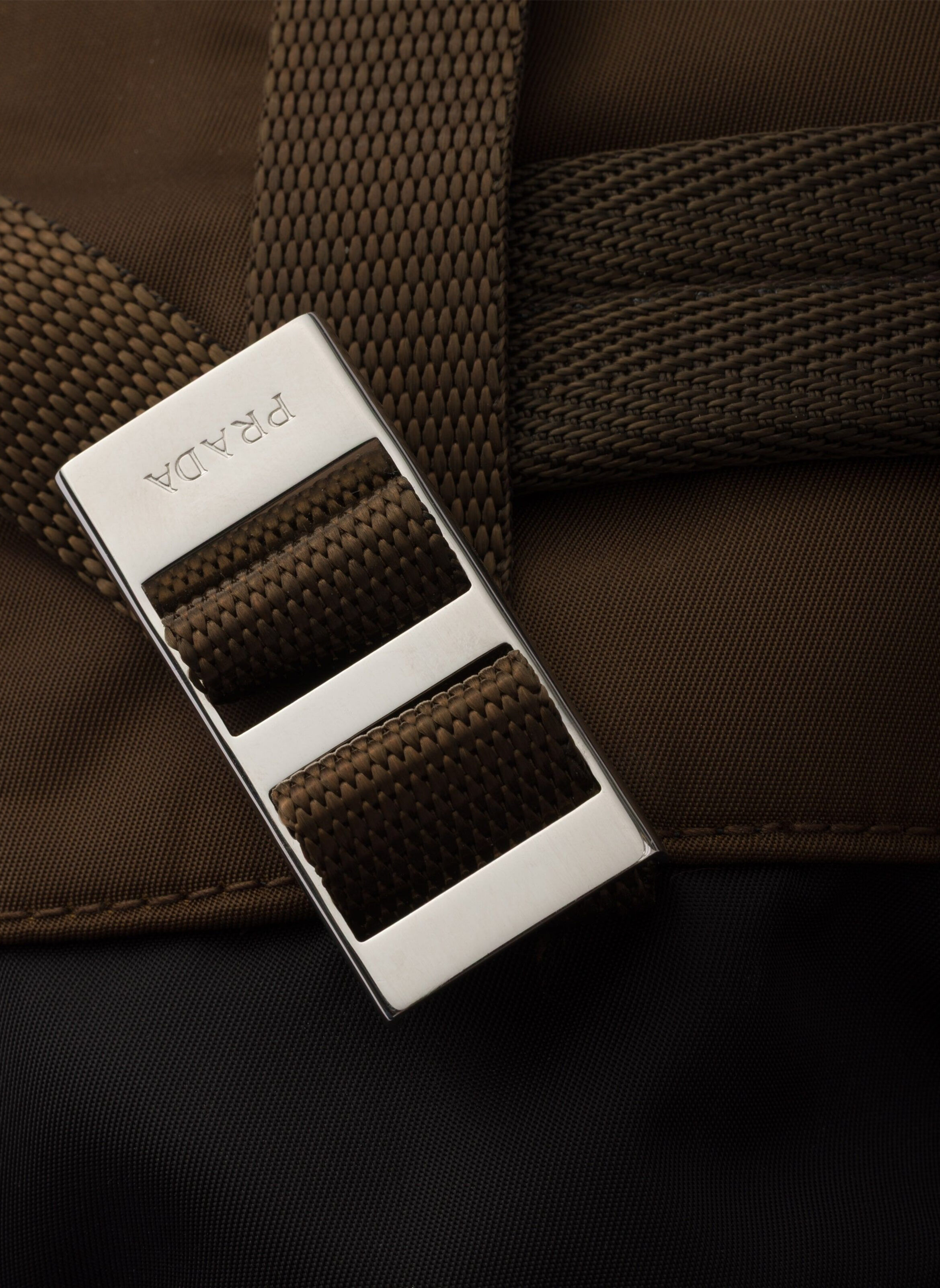 Sac à dos en re-nylon et cuir saffiano PRADA Noir