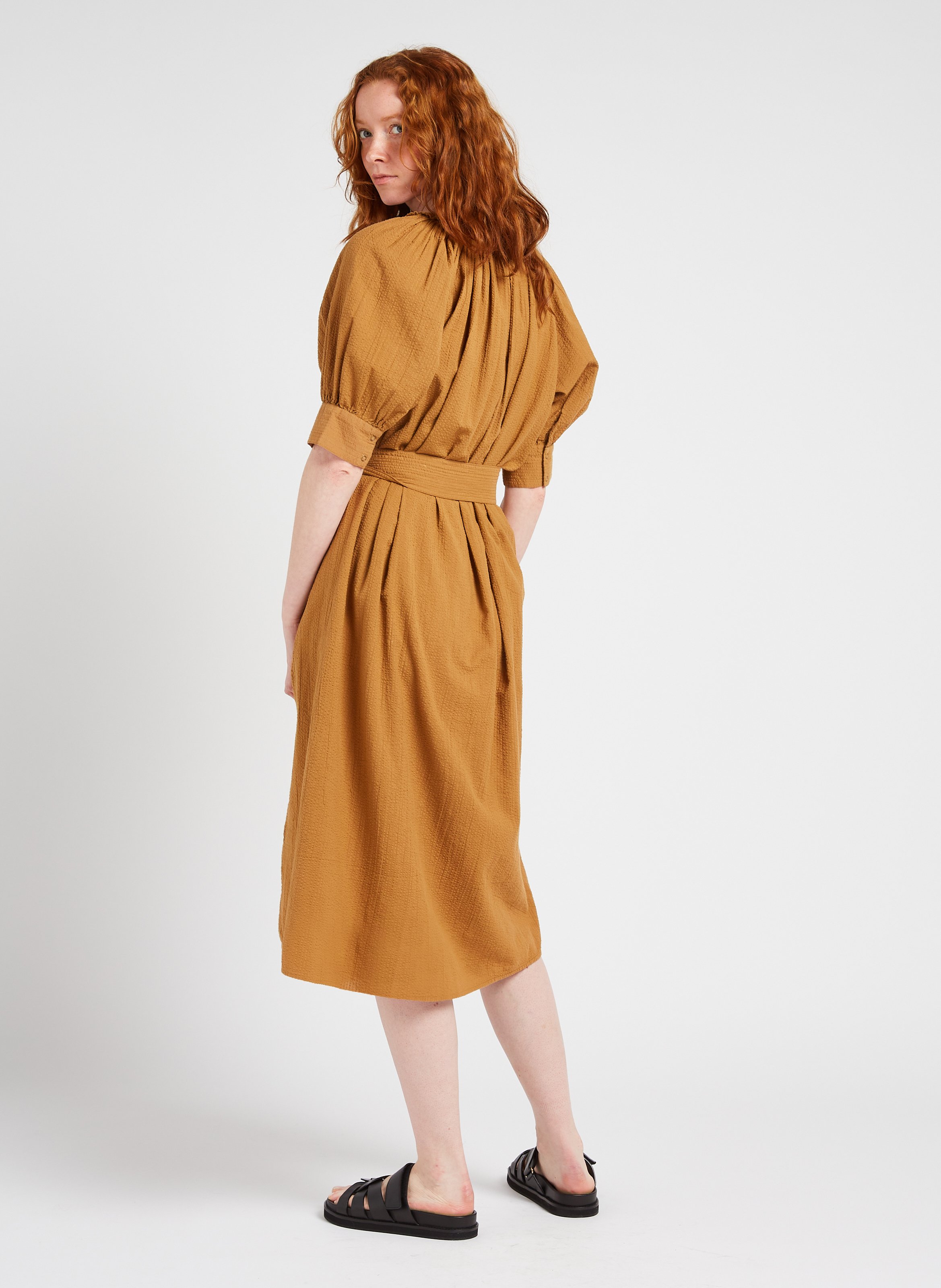 Sandales plates en cuir atlas BOBBIES Noir