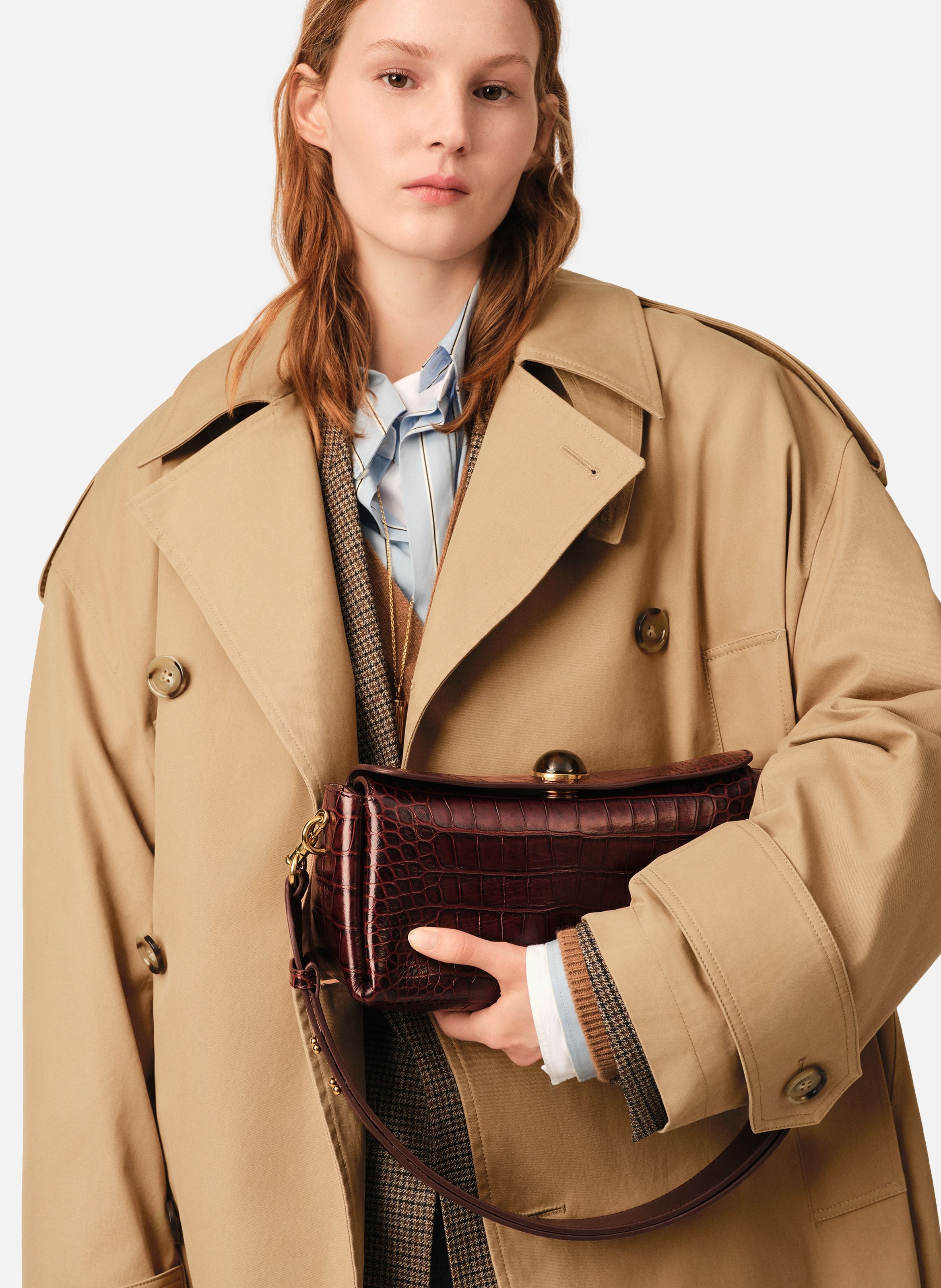 Sac carrousel unisexe en cuir de veau embossé crocodile AMI PARIS Marron