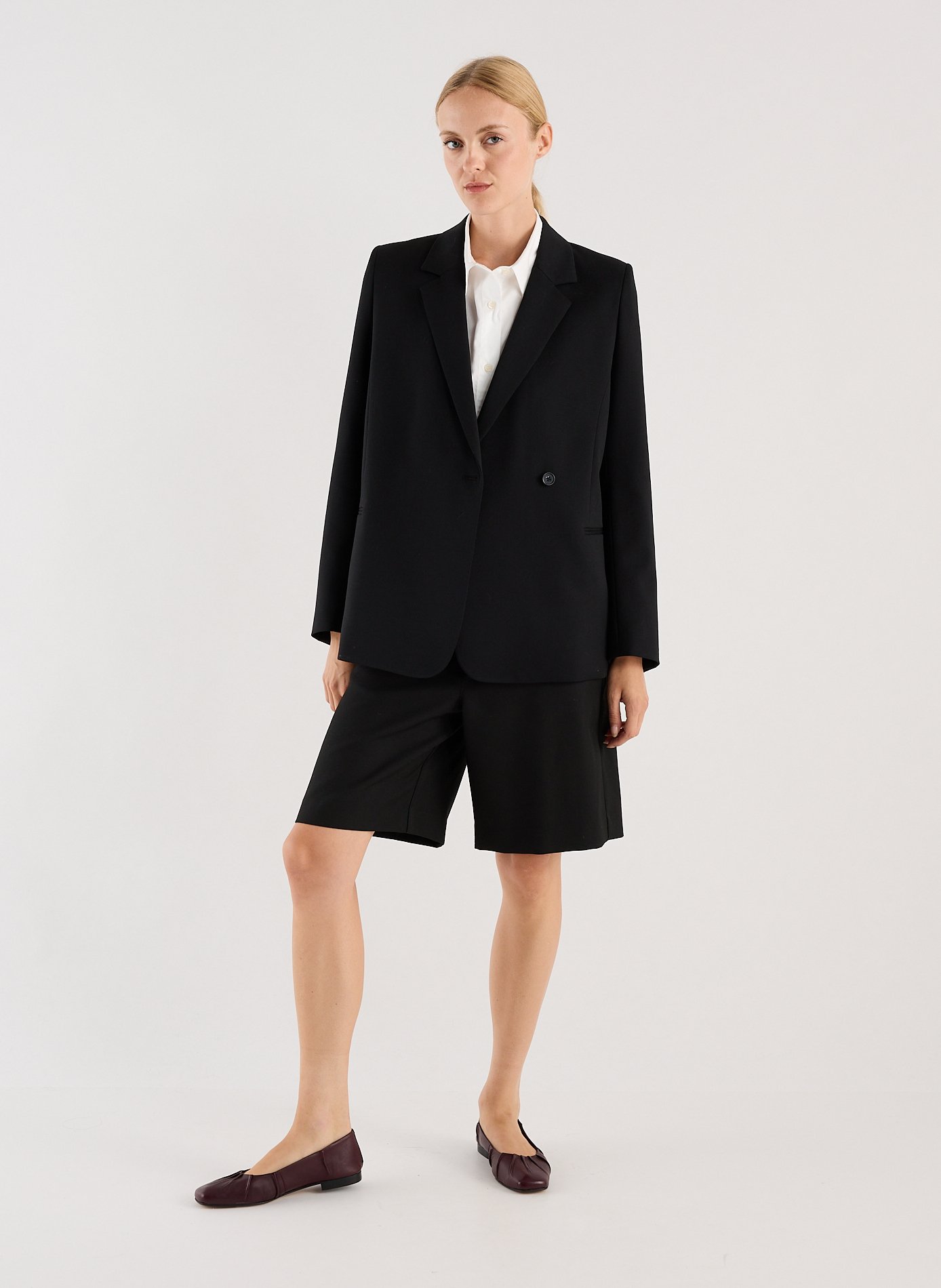 Shoulder-padded blazer SAISON 1865 Black