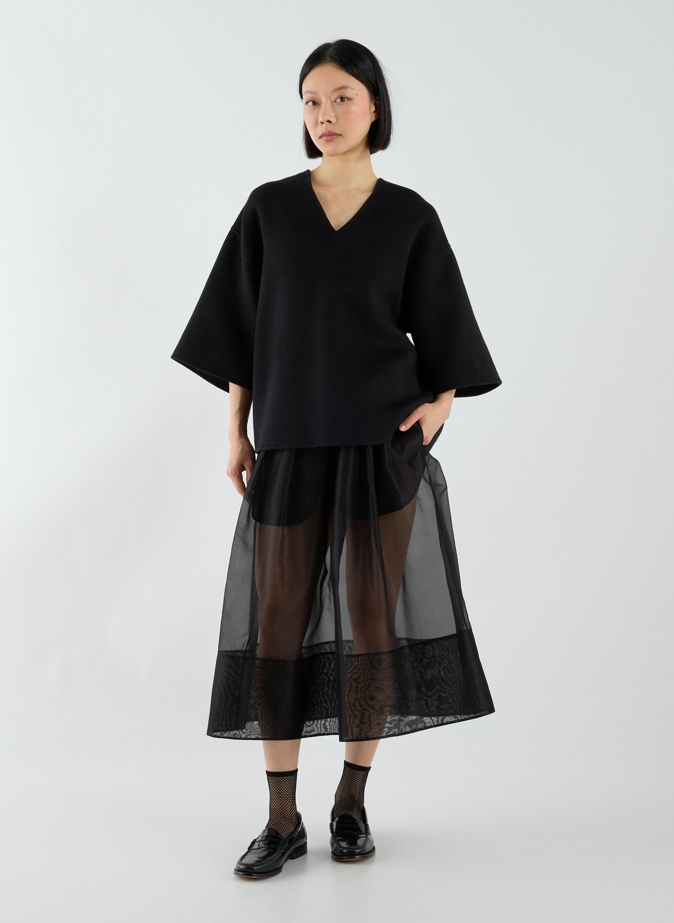 Pull col V en laine vierge et angora TIBI Noir