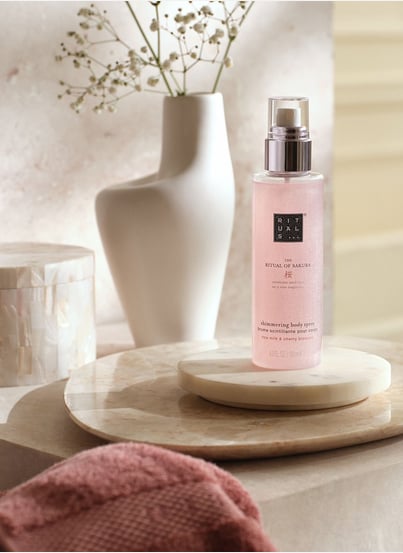 The Ritual of Sakura - Sparkling scented body mist RITUALS The Ritual of Sakura - Sparkling scented body mist RITUALS