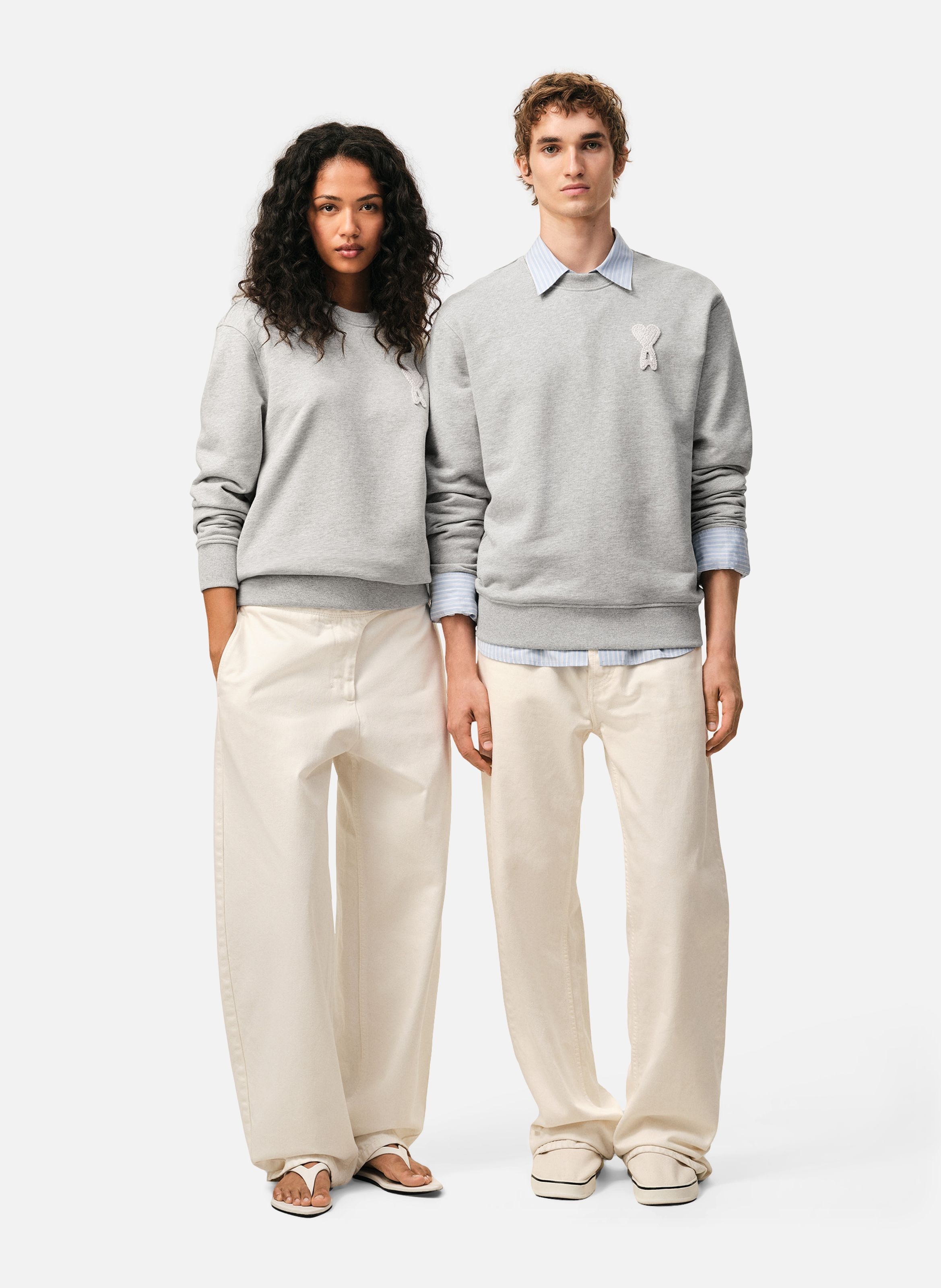 Sweatshirt ami de coeur crochet unisexe en coton AMI PARIS Gris