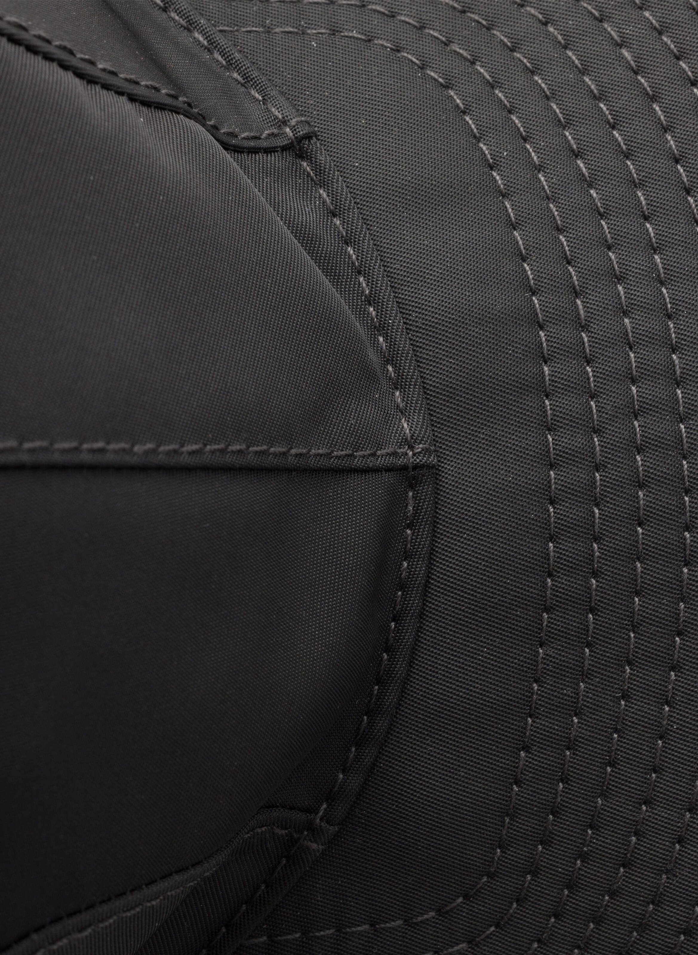 Casquette de baseball en re-nylon PRADA Noir