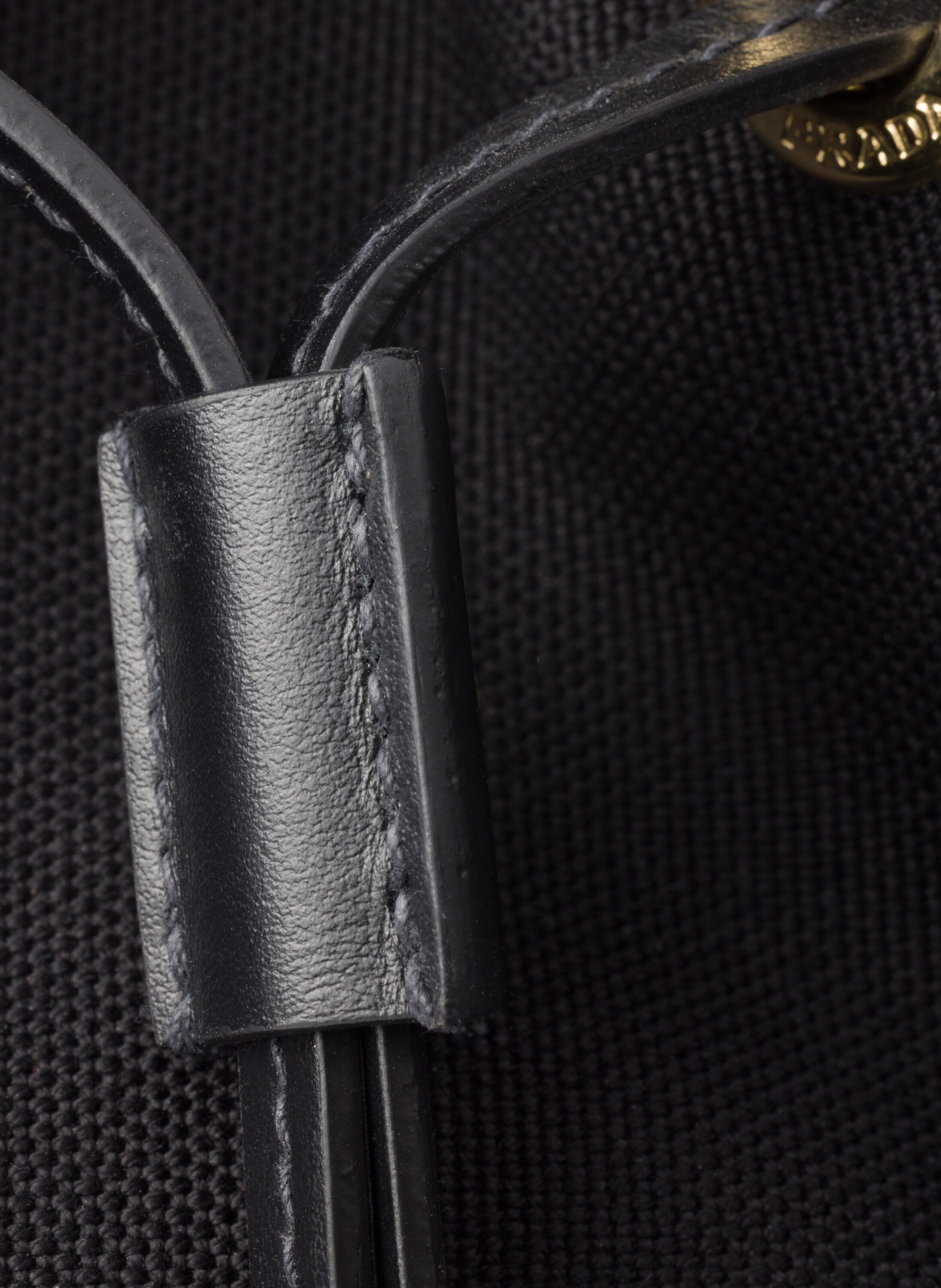 Sac seau en toile et osier PRADA Beige