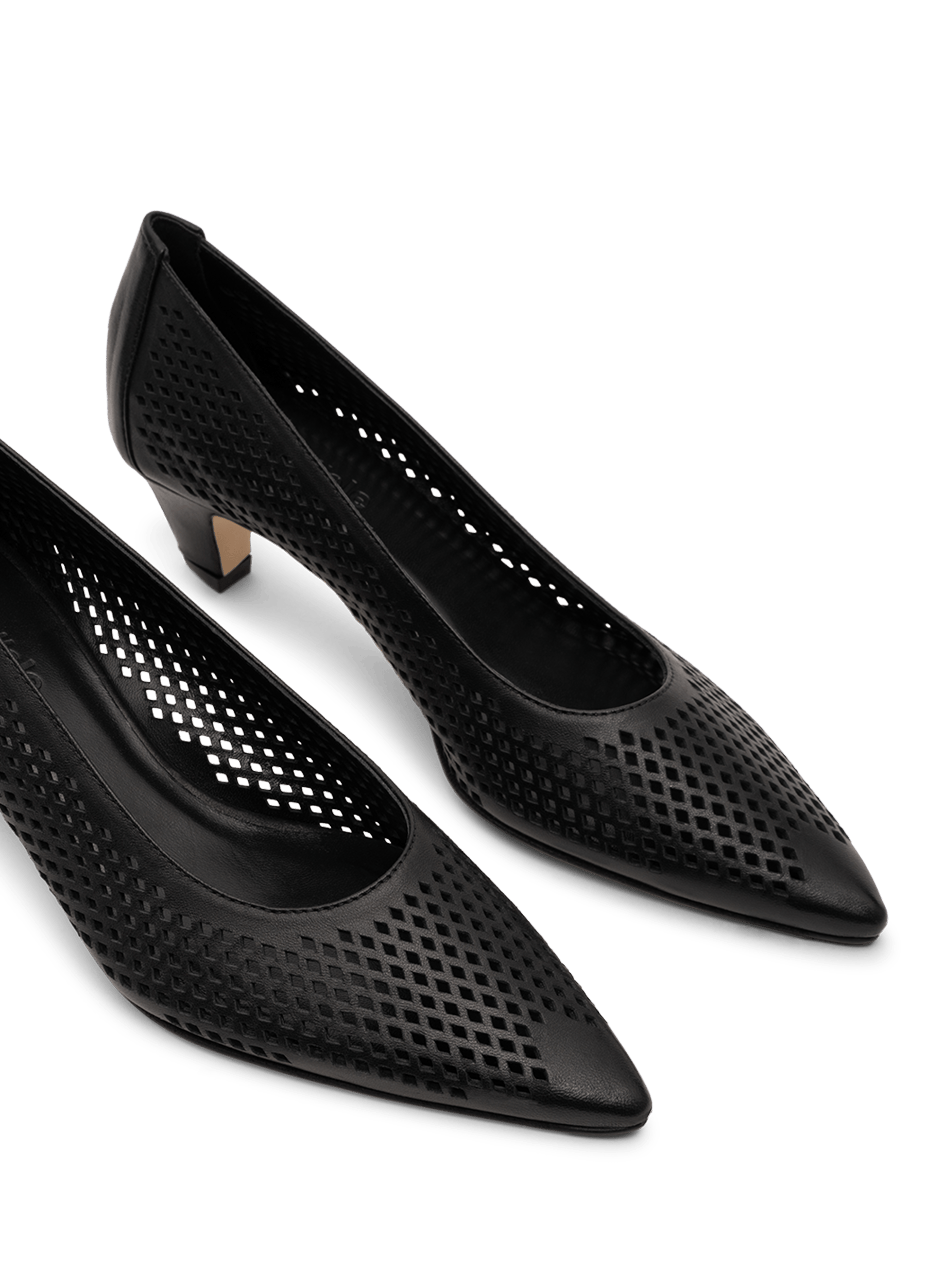 Escarpins amo en nappa perfo PARALLELE Noir