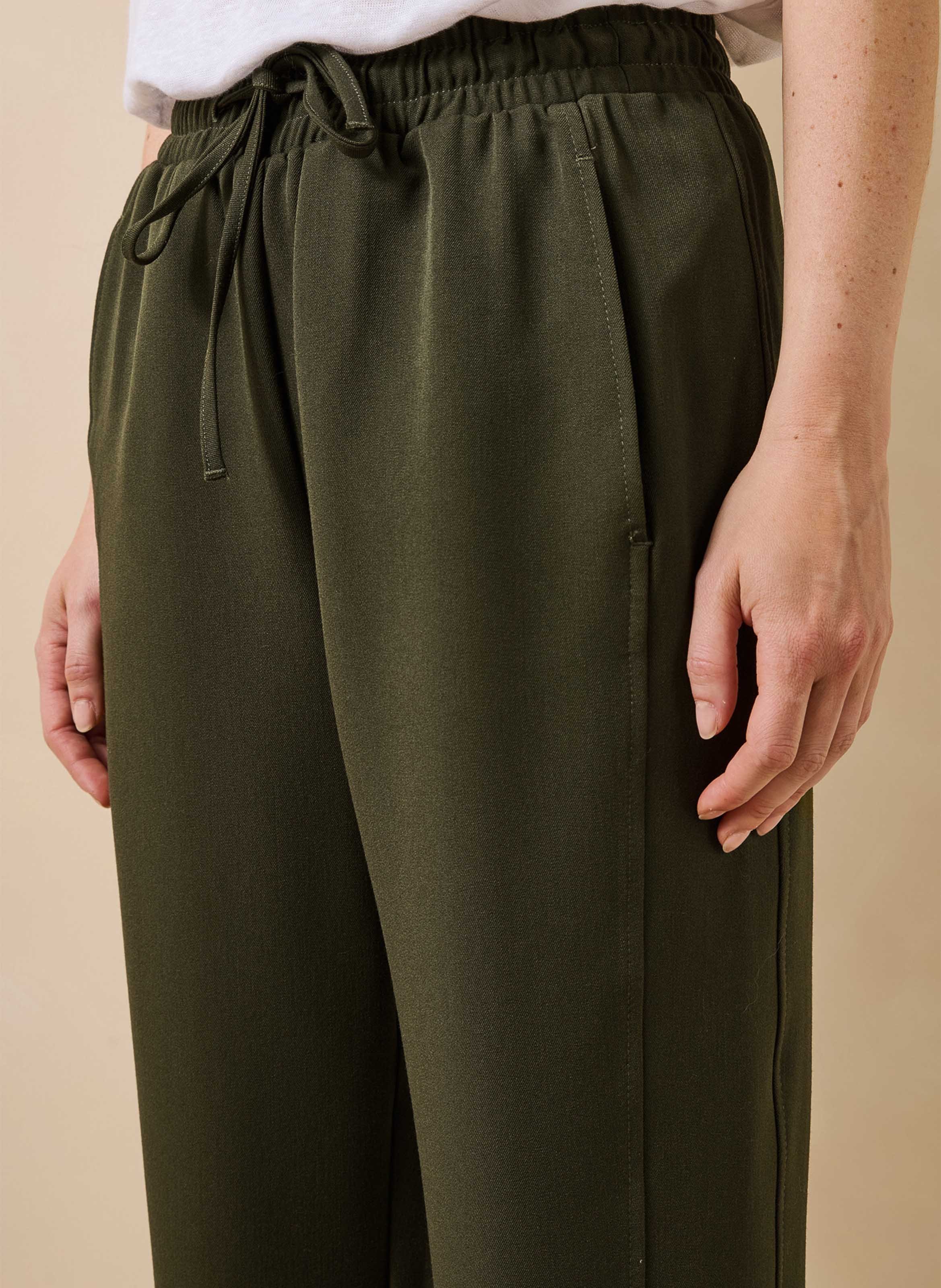 Broek met wortelsnit uni LA FEE MARABOUTEE Groen