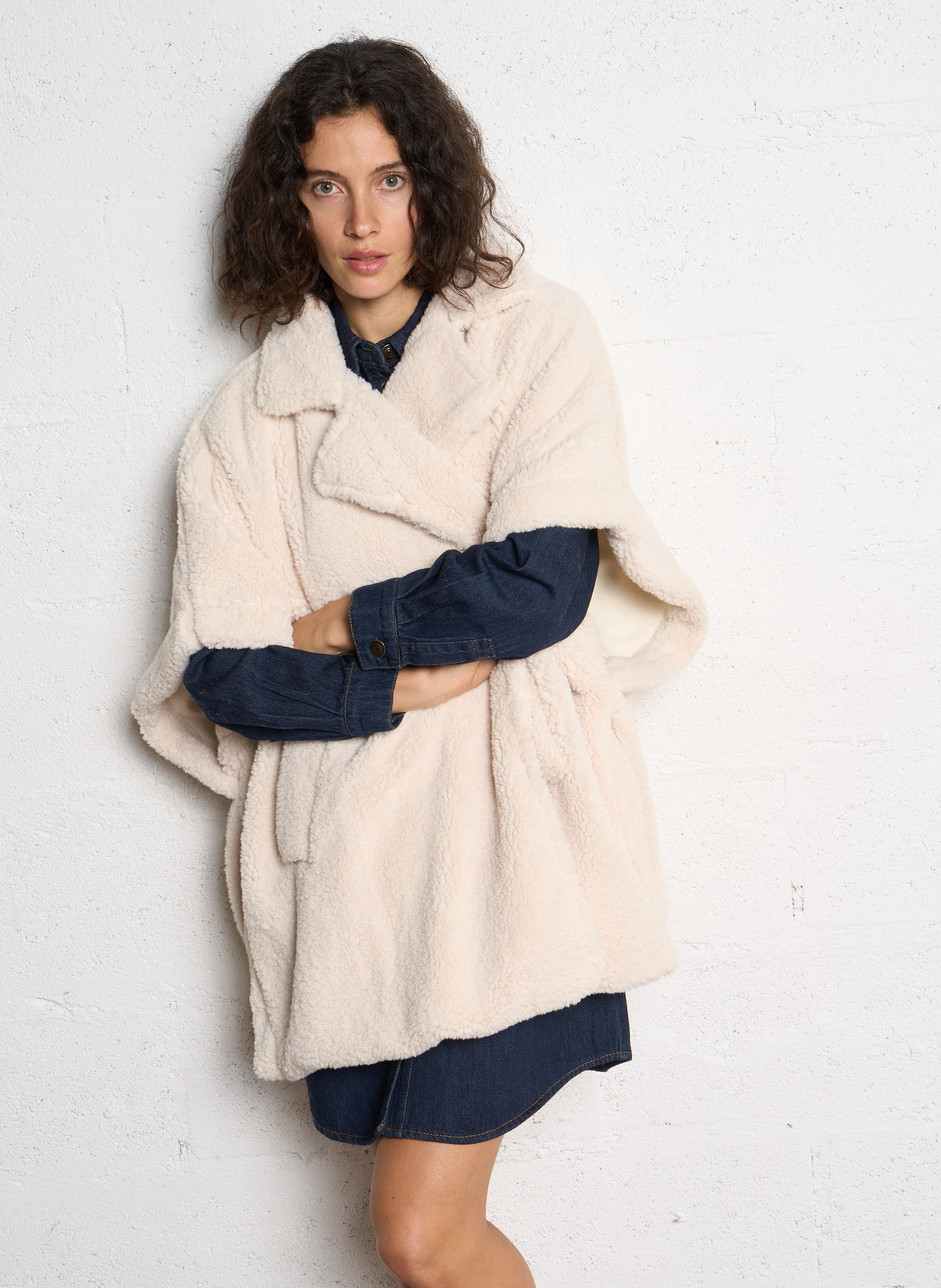 Cape oversize en fourrure synthétique IKKS Beige
