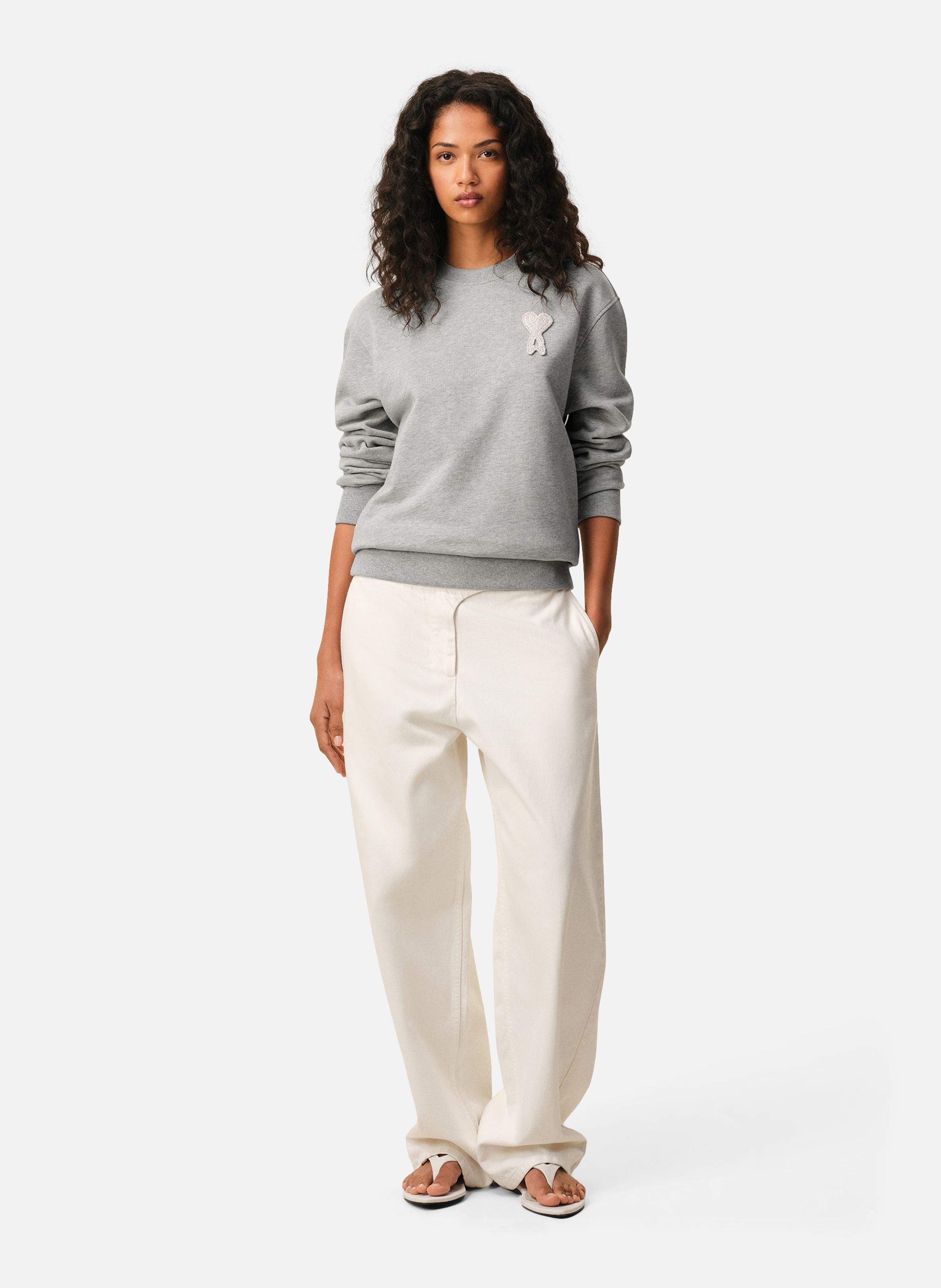 Sweatshirt ami de coeur crochet unisexe en coton AMI PARIS Gris