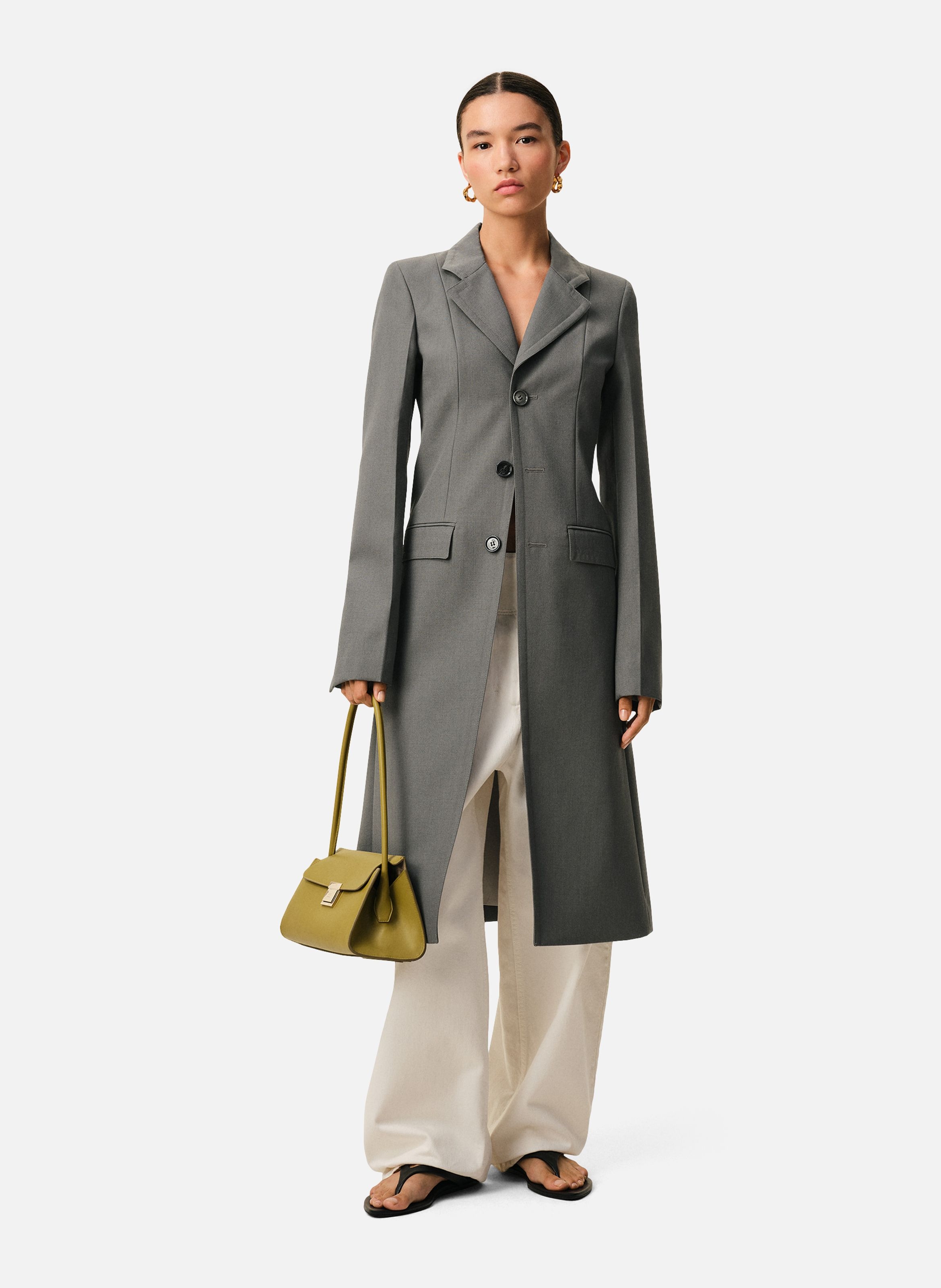 Manteau ajusté simple boutonnage en laine vierge AMI PARIS Gris