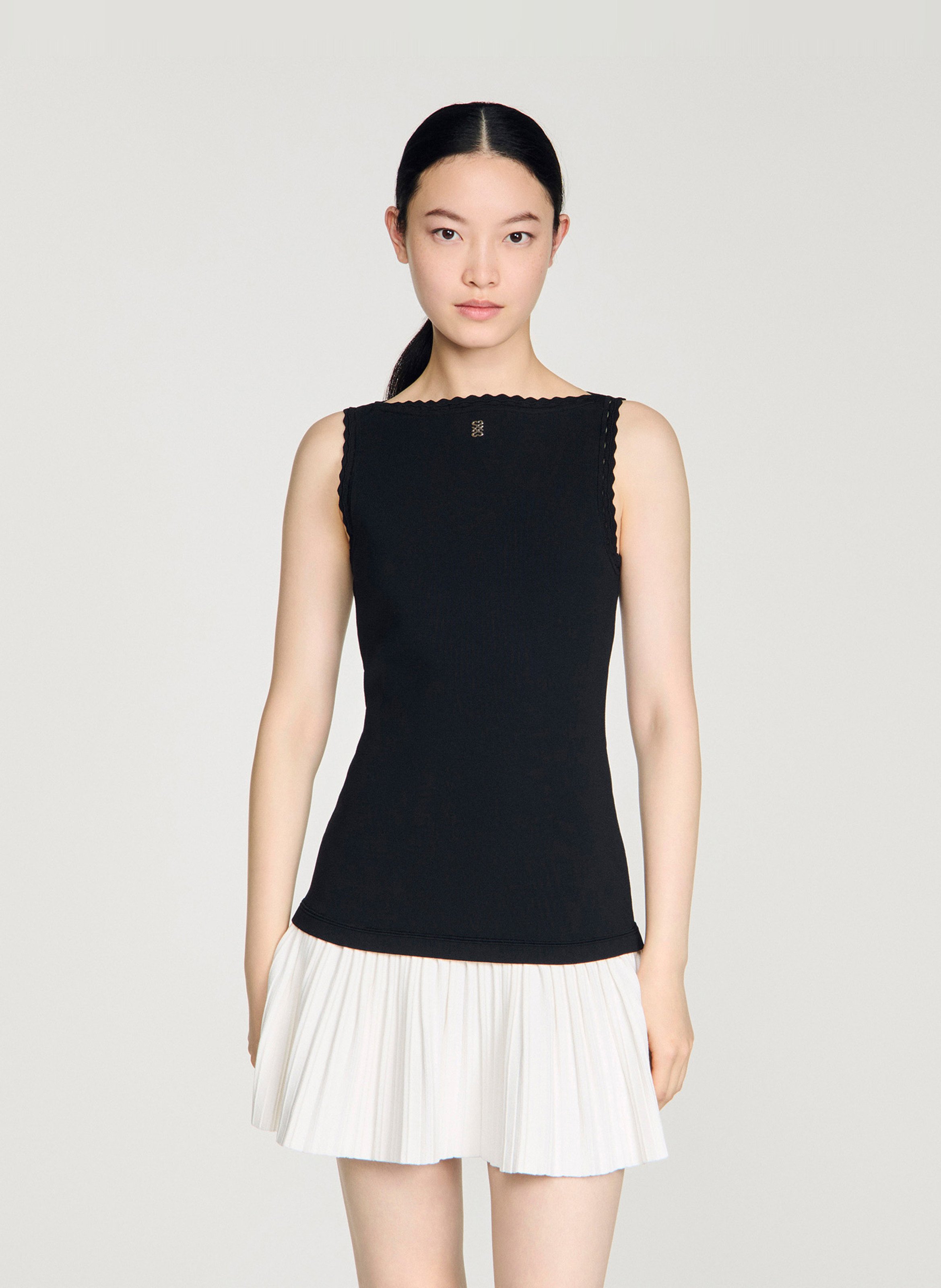 Robe courte col rond en maille SANDRO Noir