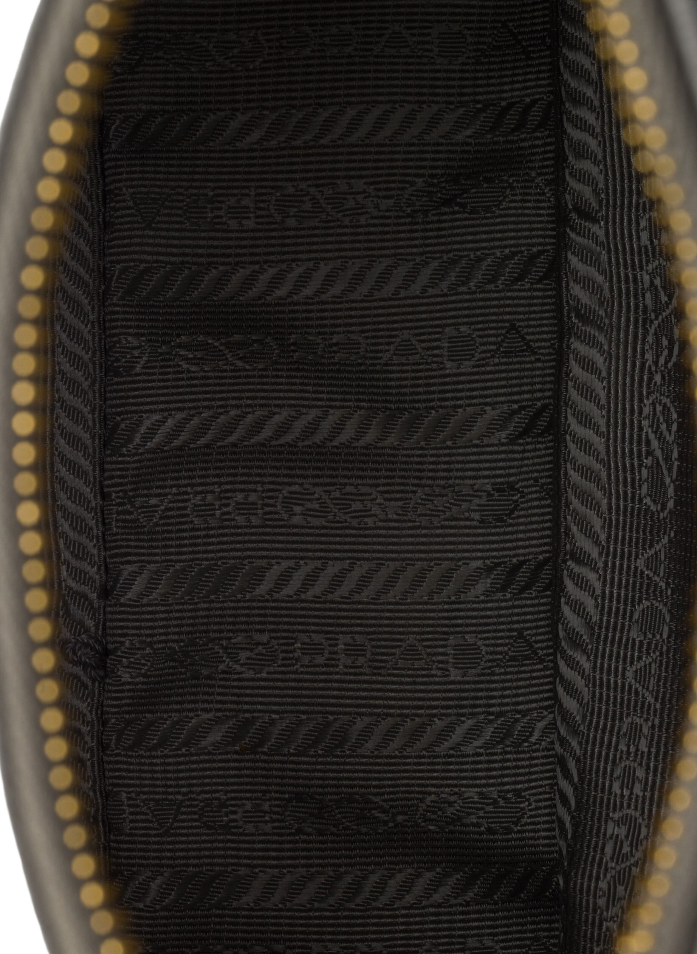 Sac prada re-edition 2005 en cuir saffiano PRADA Gris