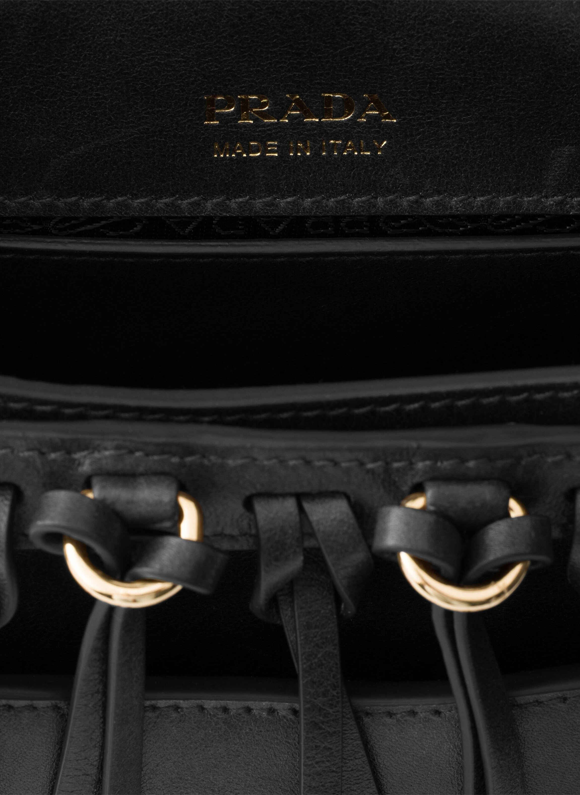 Mini sac porté épaule prada corsaire en cuir vieil PRADA Noir