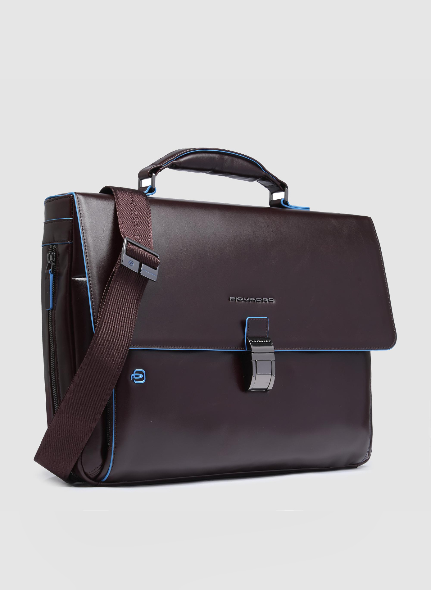 Serviette extensible pour ordinateur 15,6" PIQUADRO Marron
