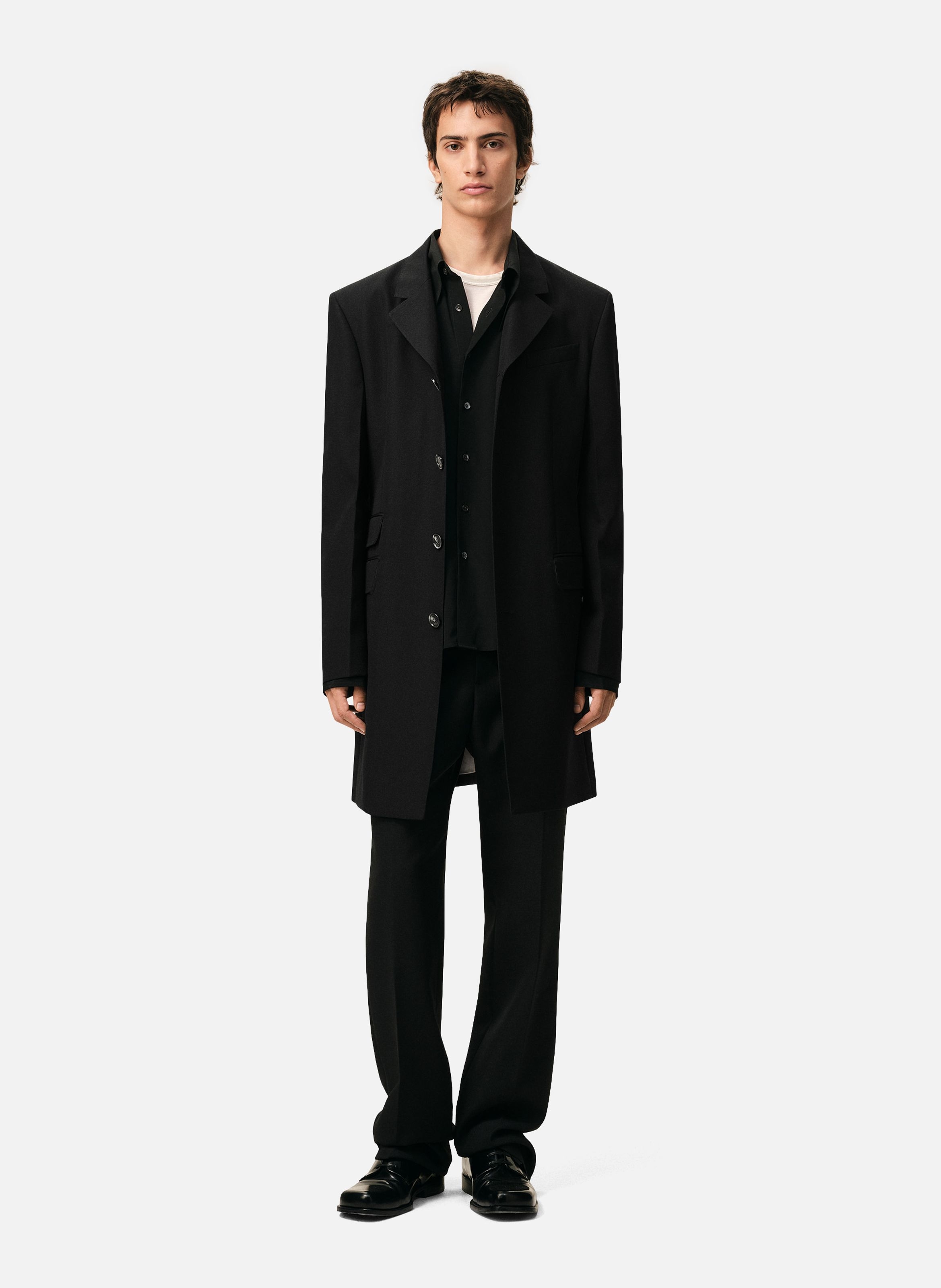 Manteau droit simple boutonnage en laine vierge AMI PARIS Noir