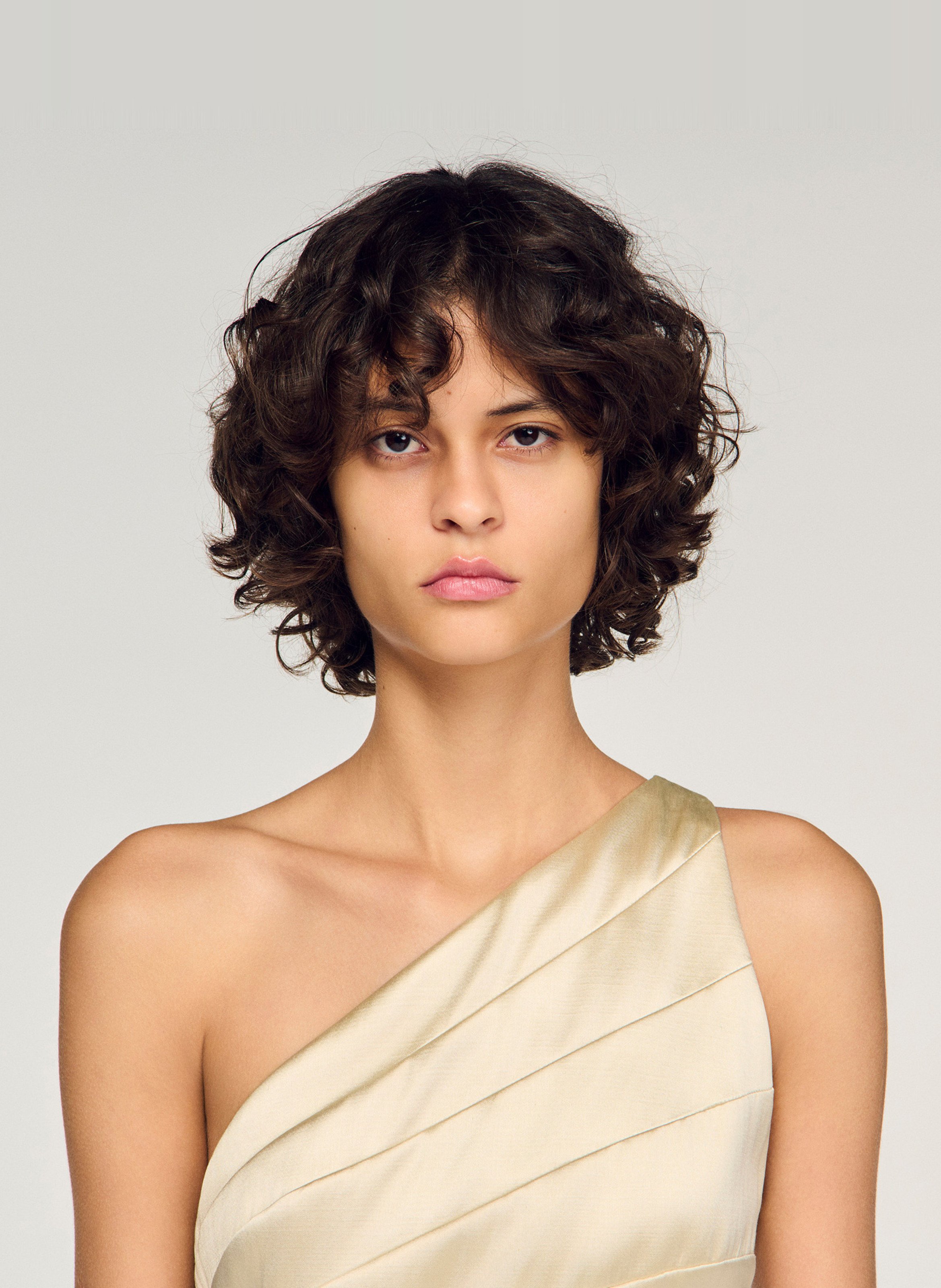 Robe courte asymétrique SANDRO Doré