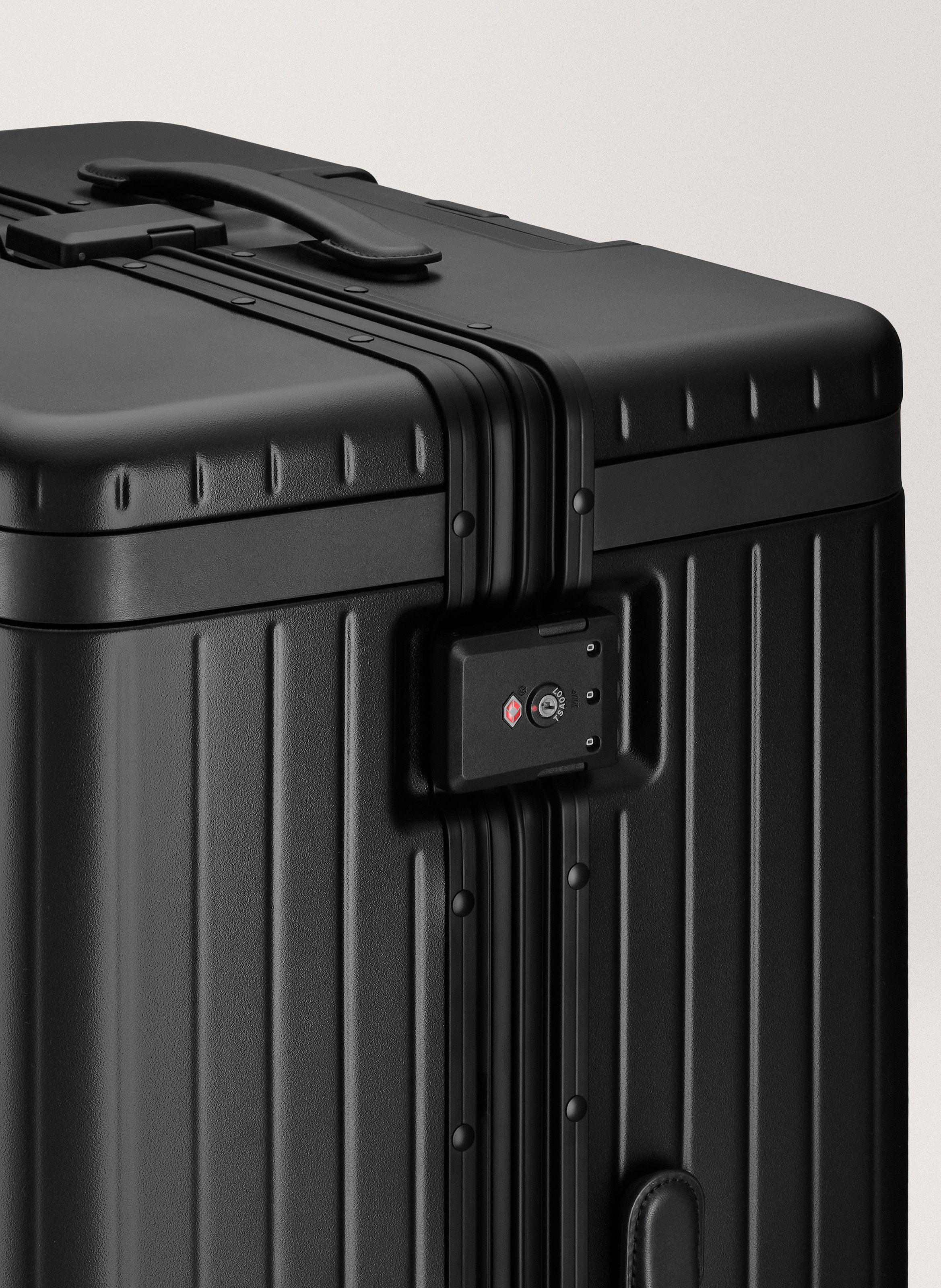 Valise 'the large check-in' en polycarbonate CARL FRIEDRIK Noir