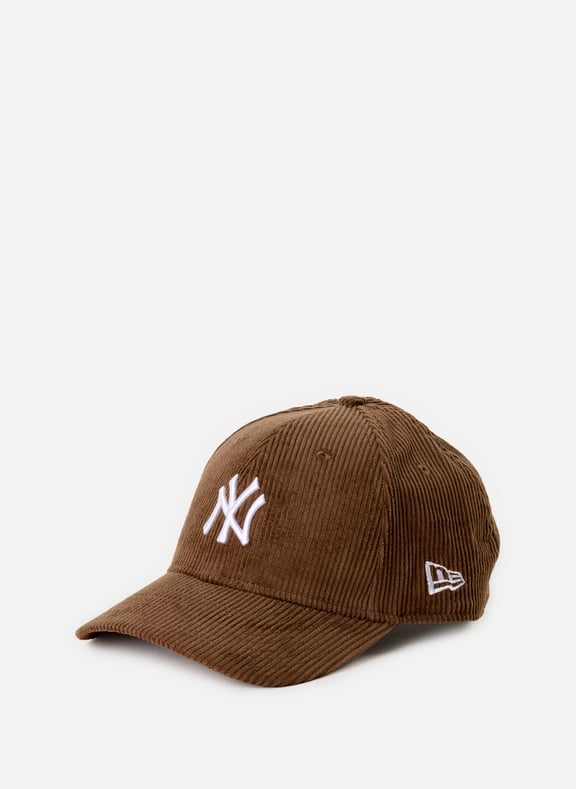 Casquette visière incurvée brodée en coton Marron by NEW ERA NEW ERA Casquette visière incurvée brodée en coton Marron