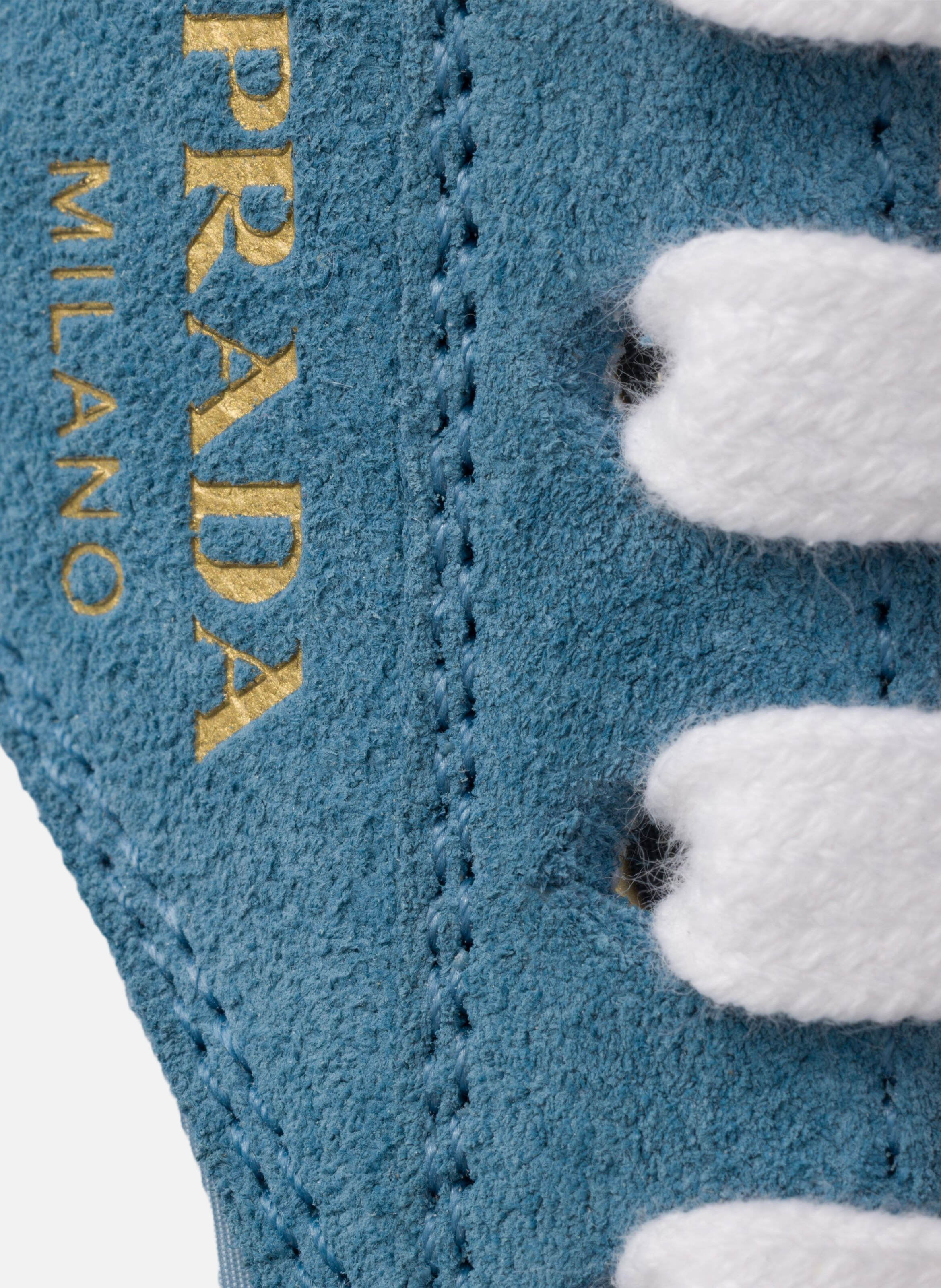 Baskets à lacets en re-nylon et en daim PRADA Bleu