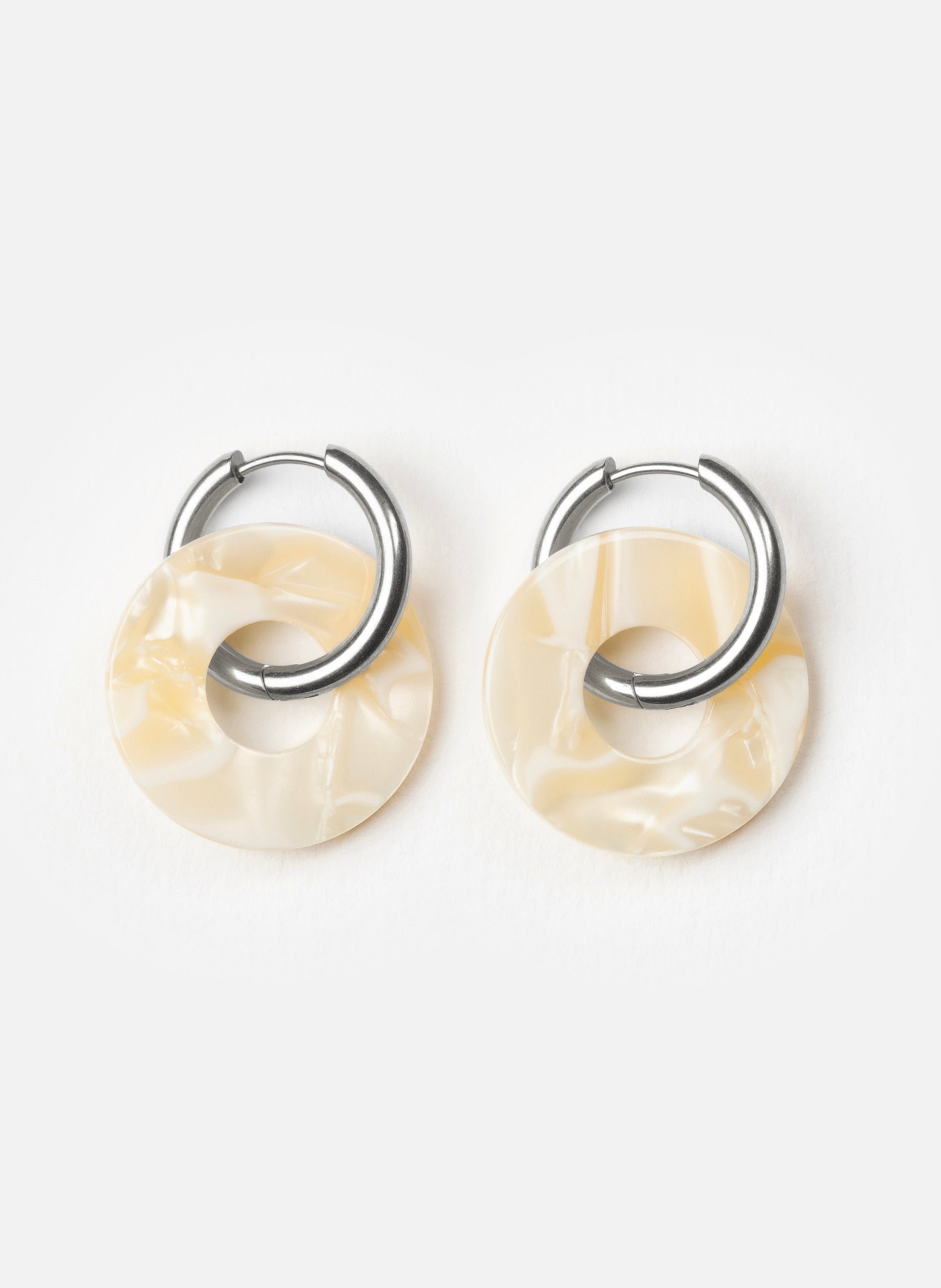 Boucles d'oreilles donuts avec anneaux en acier inoxydable argenté KURAGE GINZA Beige