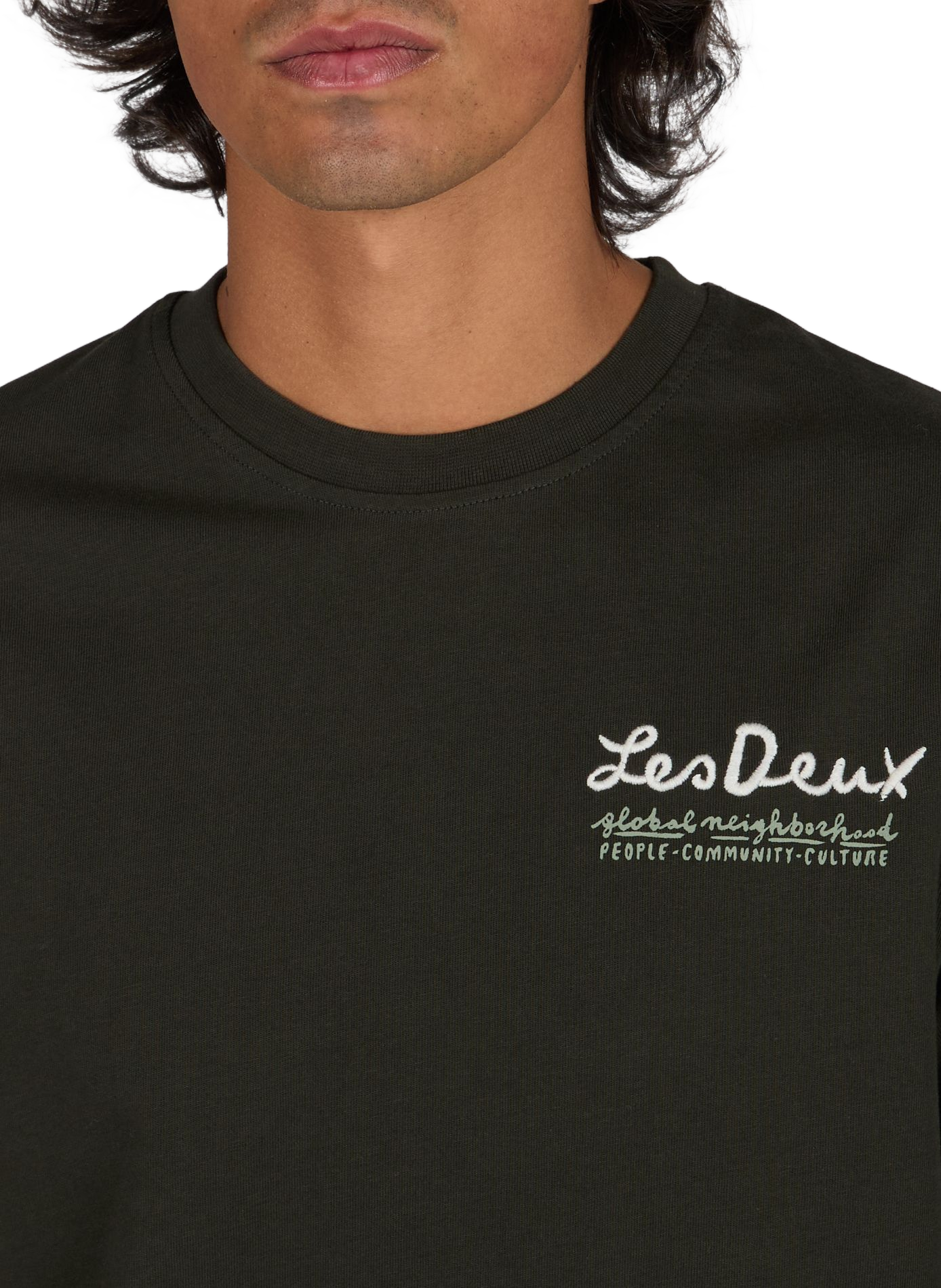 Gerades T-Shirt mit gesticktem Muster aus Baumwolle LES DEUX Grun