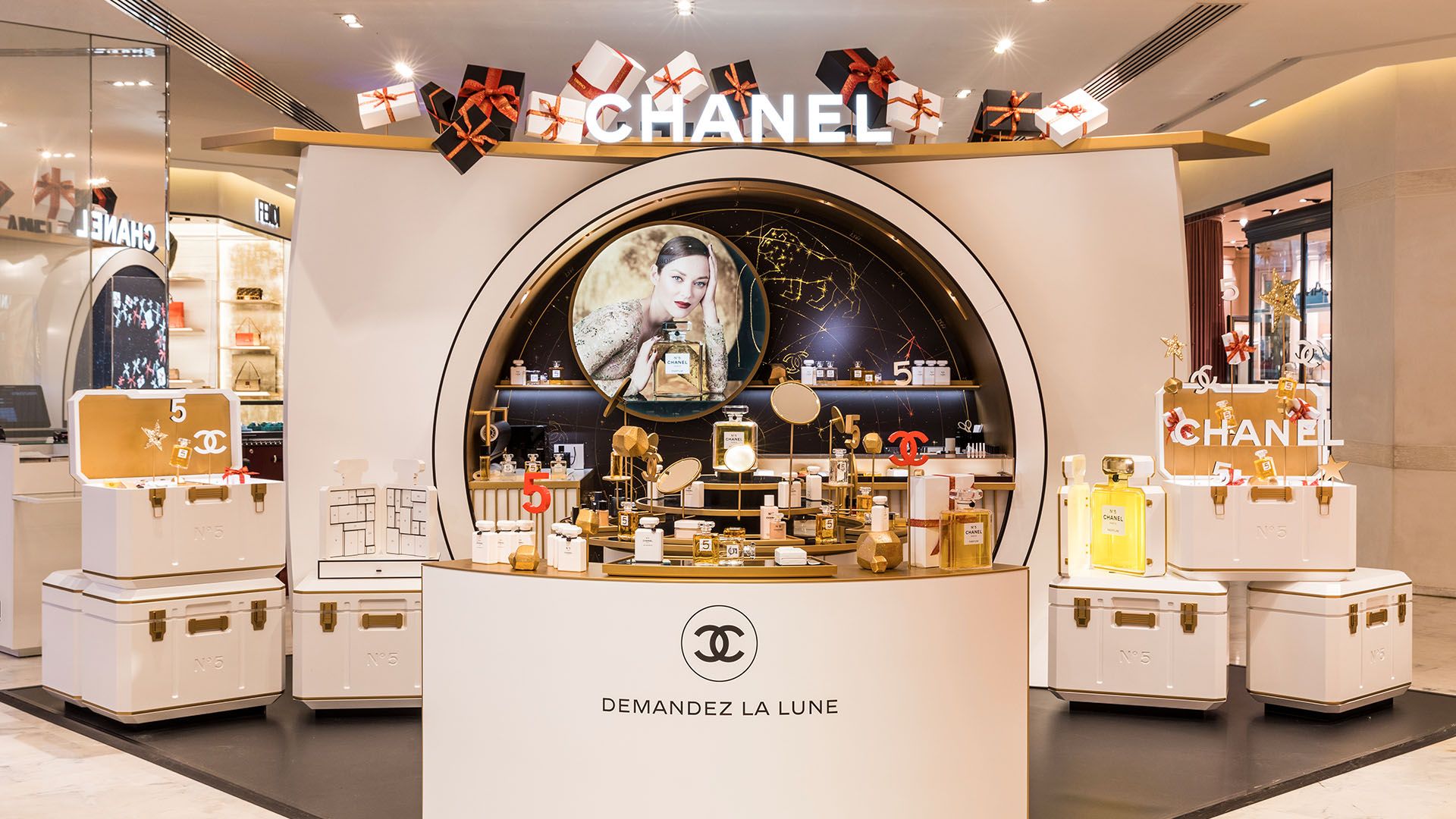 stand Chanel au Printemps