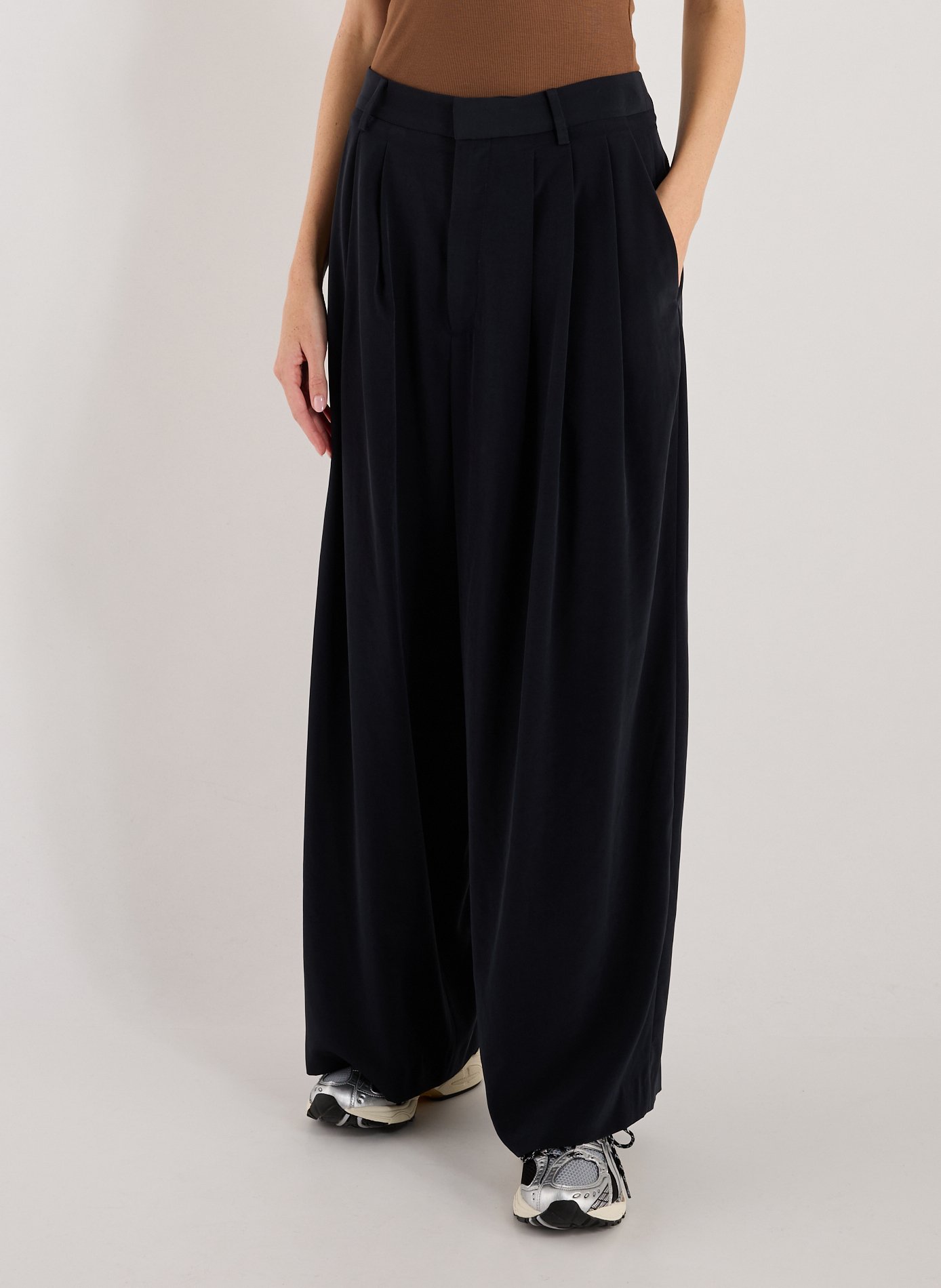 TIBI Pantalon évasé Bleu